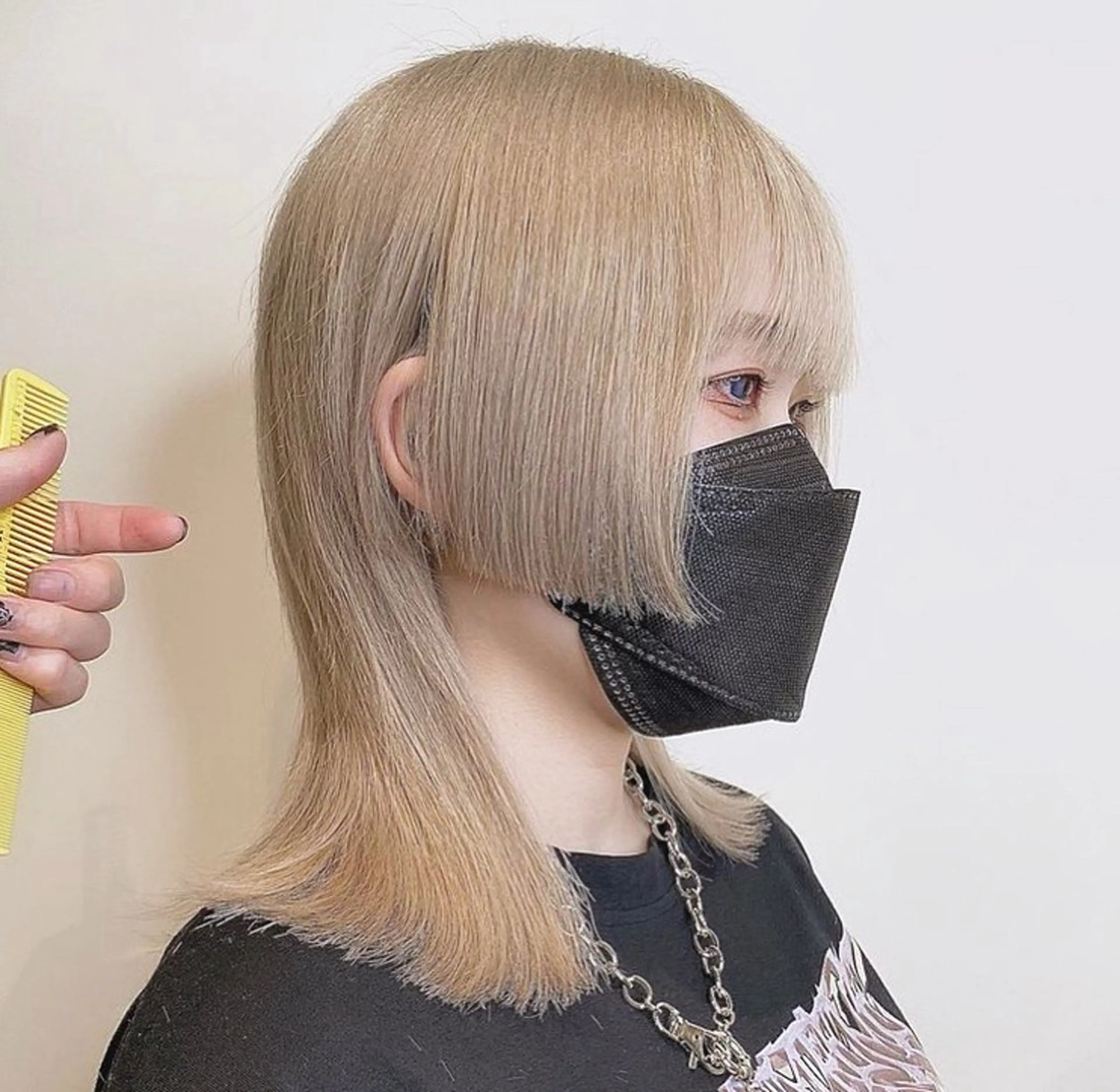 ショート ボブ くびれヘア 顔まわりレイヤー 顔周りカット ハッシュカット カット トリートメント 大阪ウルフカット ハッシュカットのヘアスタイル