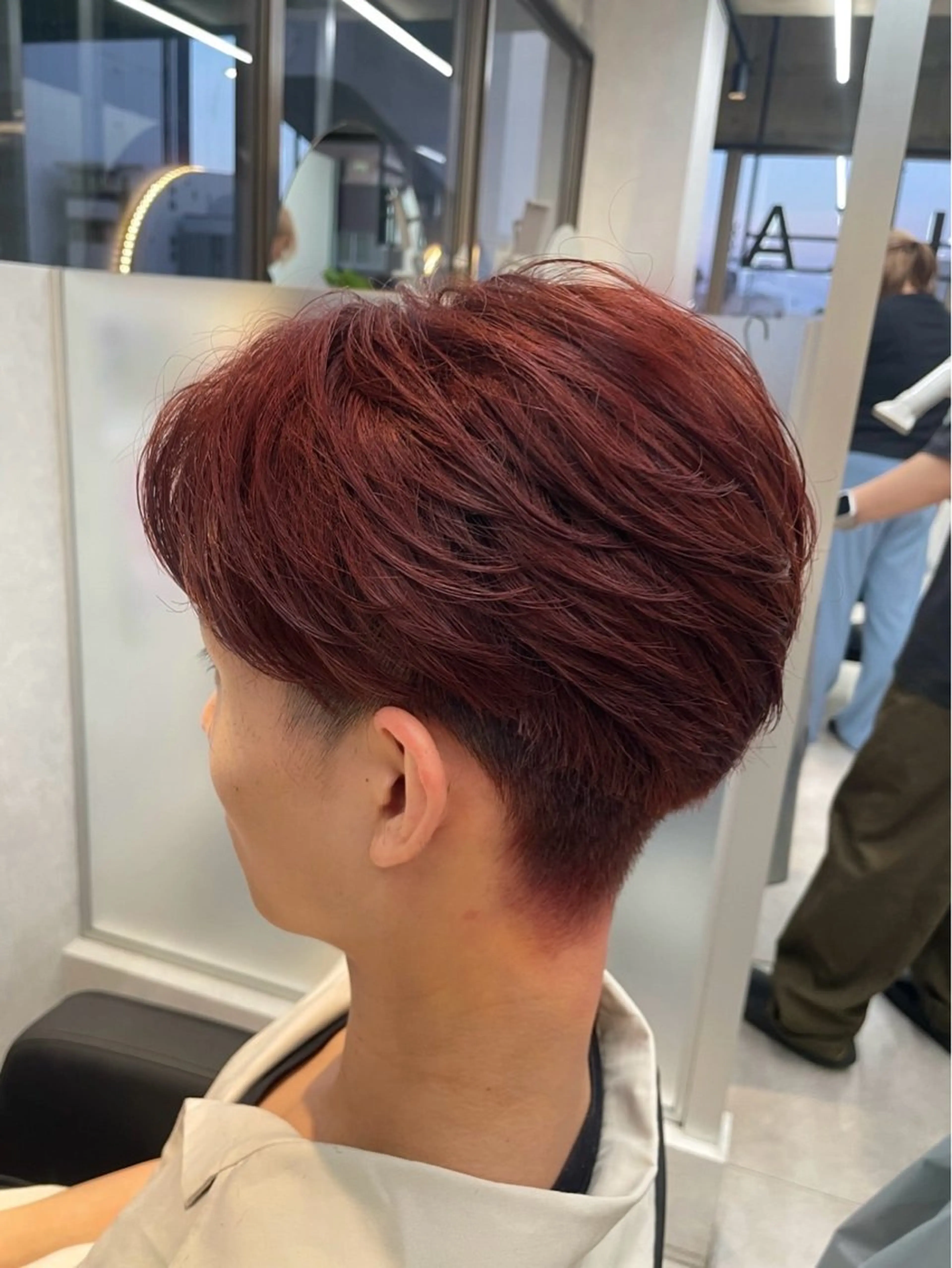 カラー ヘアカラー 米倉 陽菜のヘアスタイル