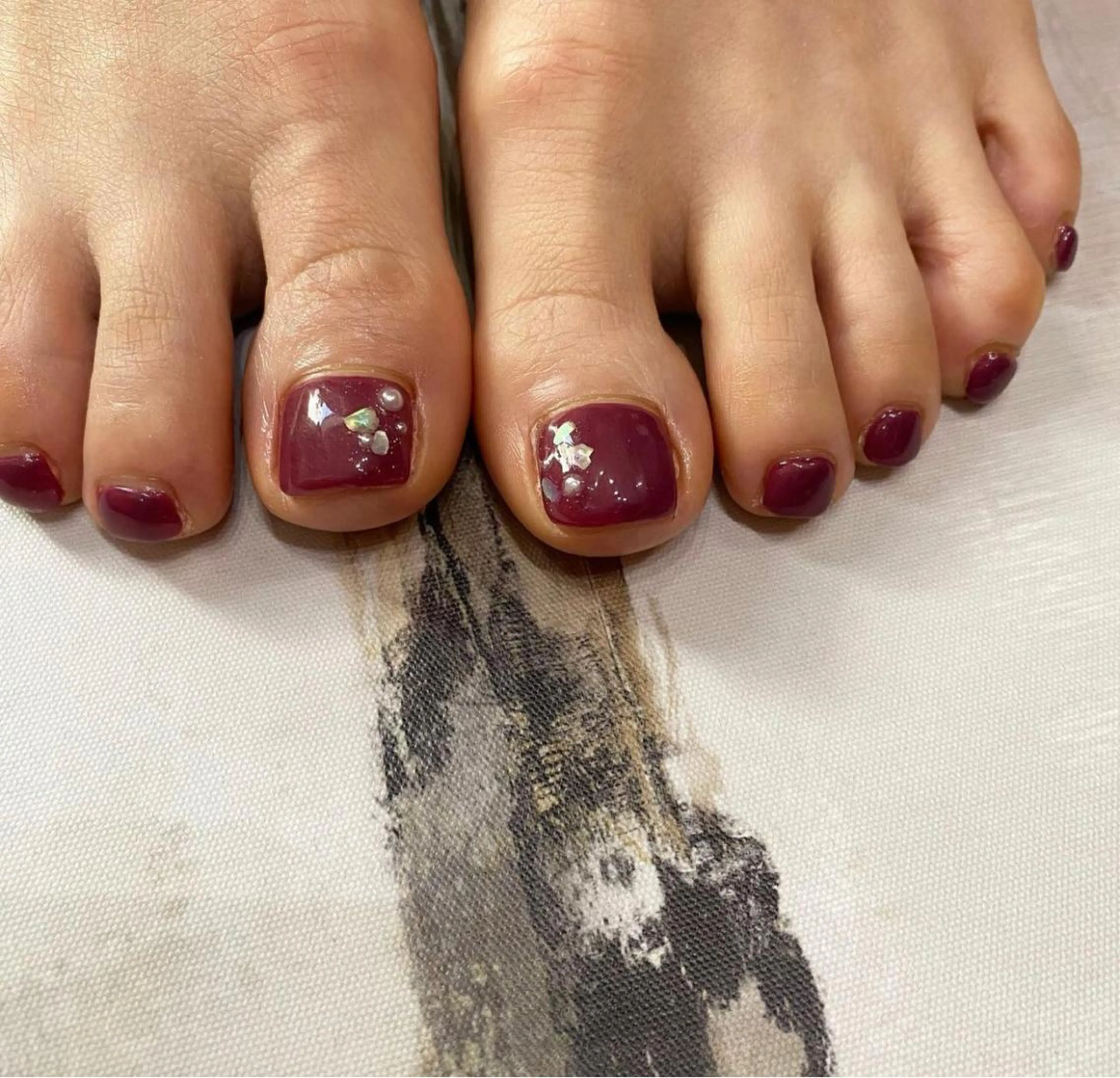 ネイル マツエク・マツパ ジェルネイル パラジェル フットネイル nailist SAYAのネイルデザイン