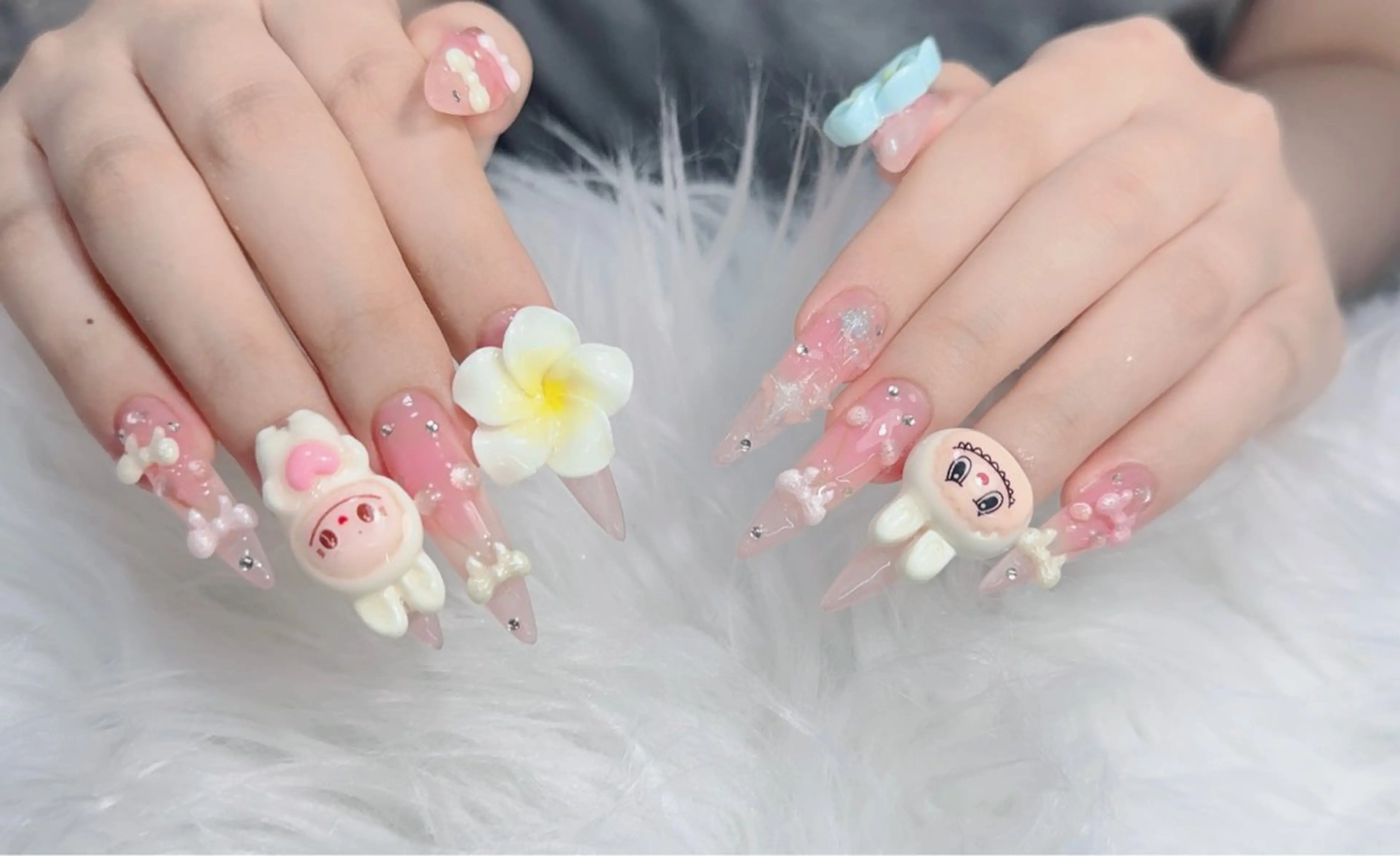 ネイル アートネイル フレンチネイル ジェルネイル 韓国ネイル マグネットネイル ハンドネイル Lenie Nail Salonのネイルデザイン