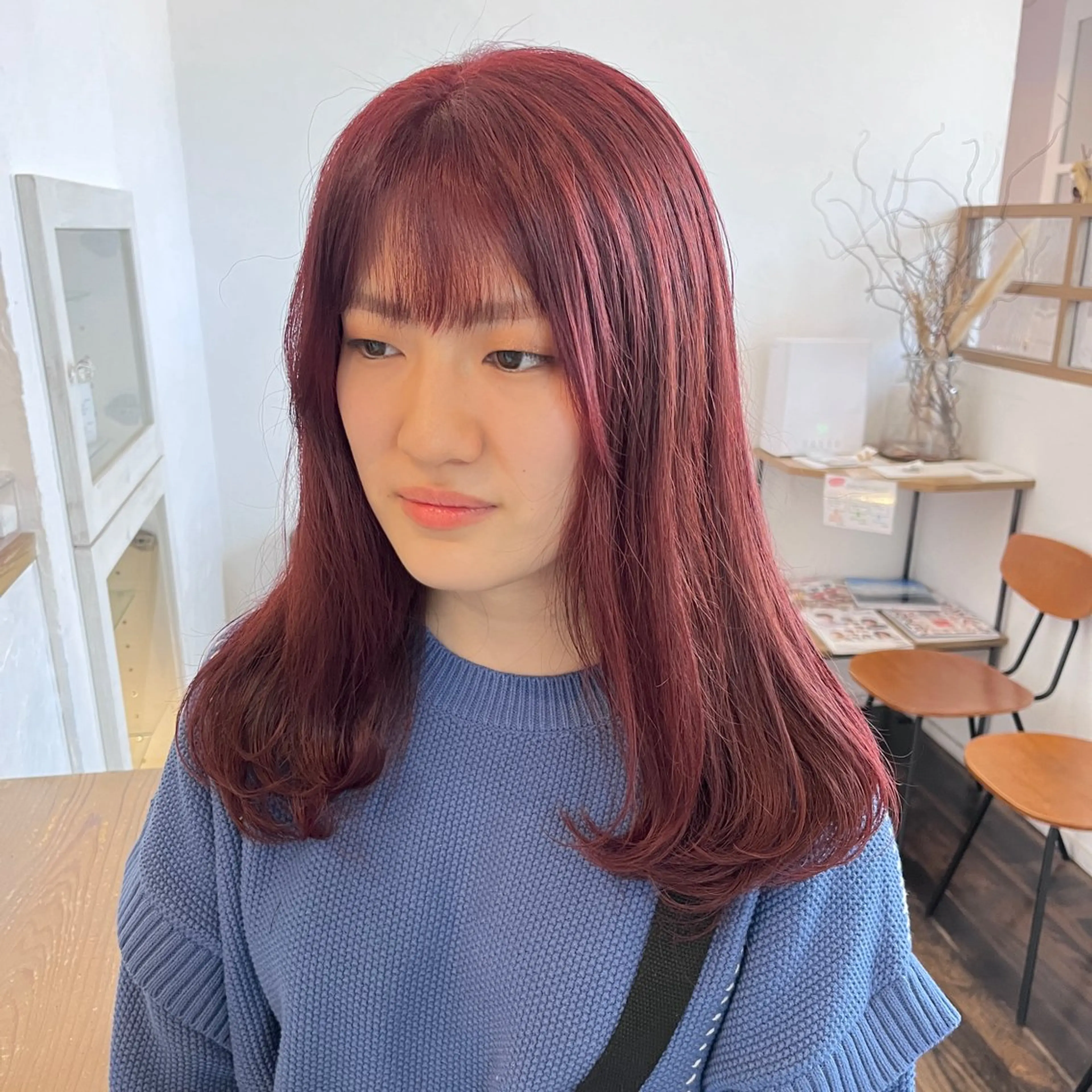 ロング カラー ブリーチ ボルドーカラー ダブルカラー ブリーチなしカラー 伊藤ゆかり/髪質改善 /透明感カラーのヘアスタイル