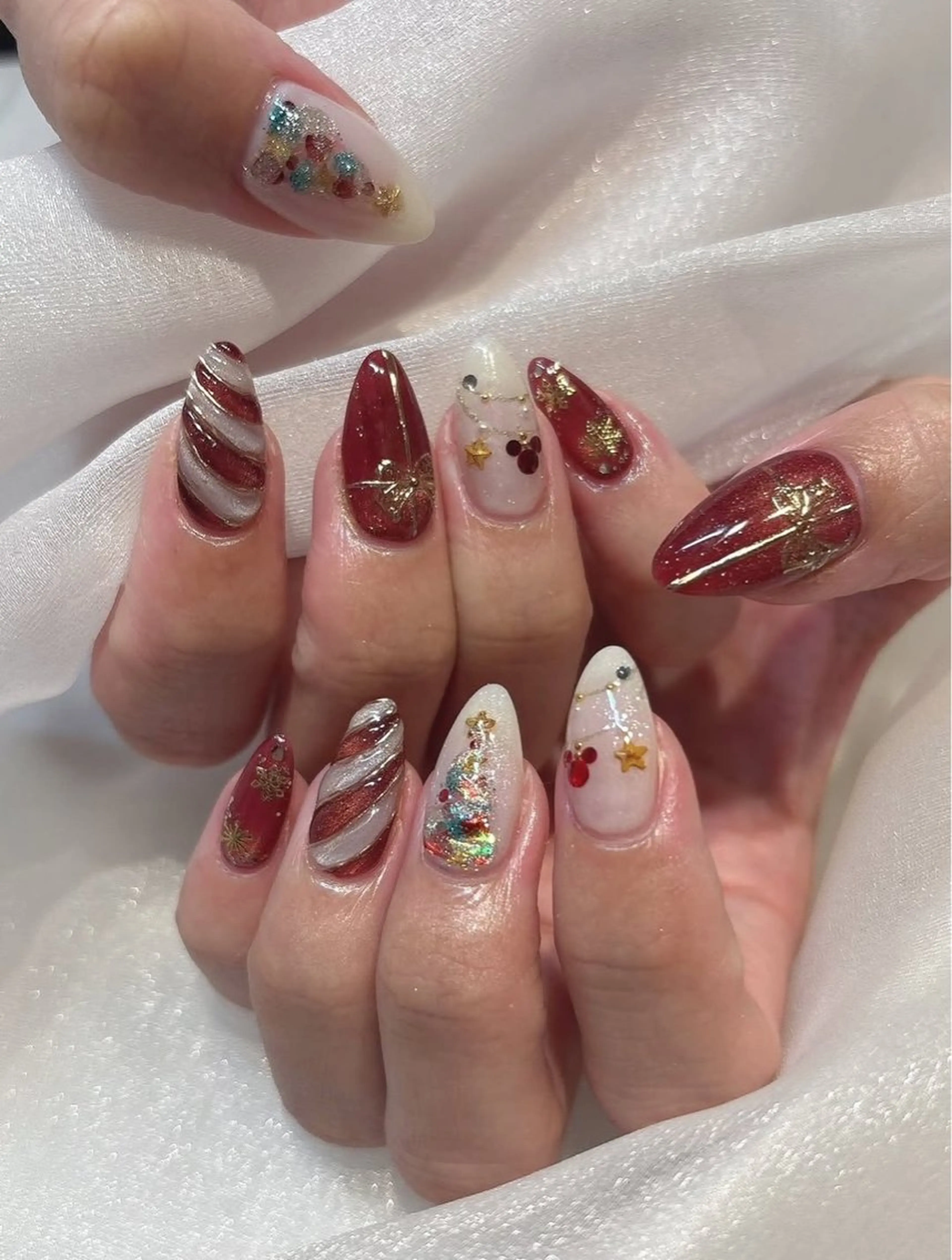 ネイル アートネイル 長さ出し ジェルネイル マグネットネイル ニュアンスネイル ハンドネイル KIM キムのネイルデザイン