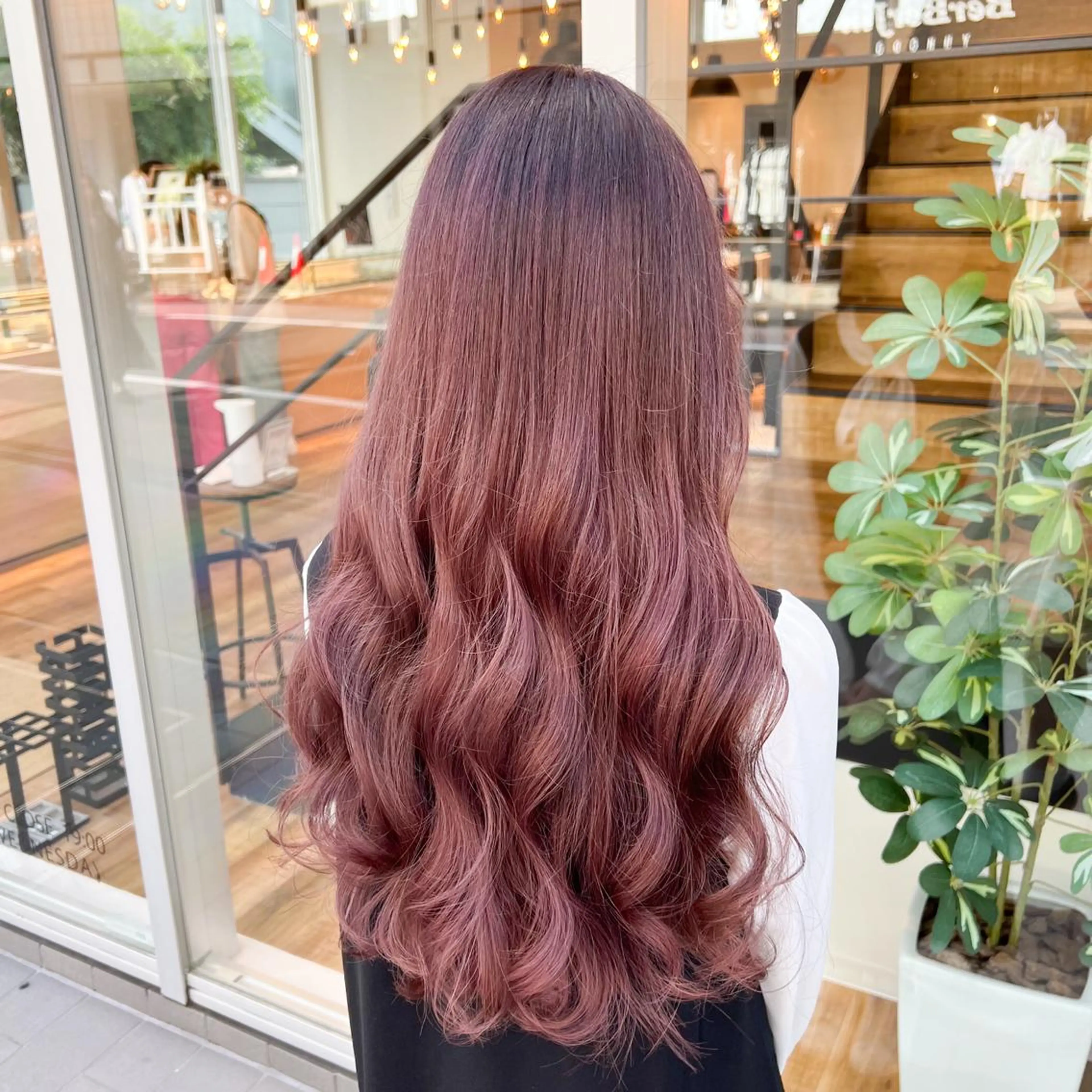 ロング カット トリートメント ヘアセット SHIN/レイヤー カット×クロスパーマのヘアスタイル