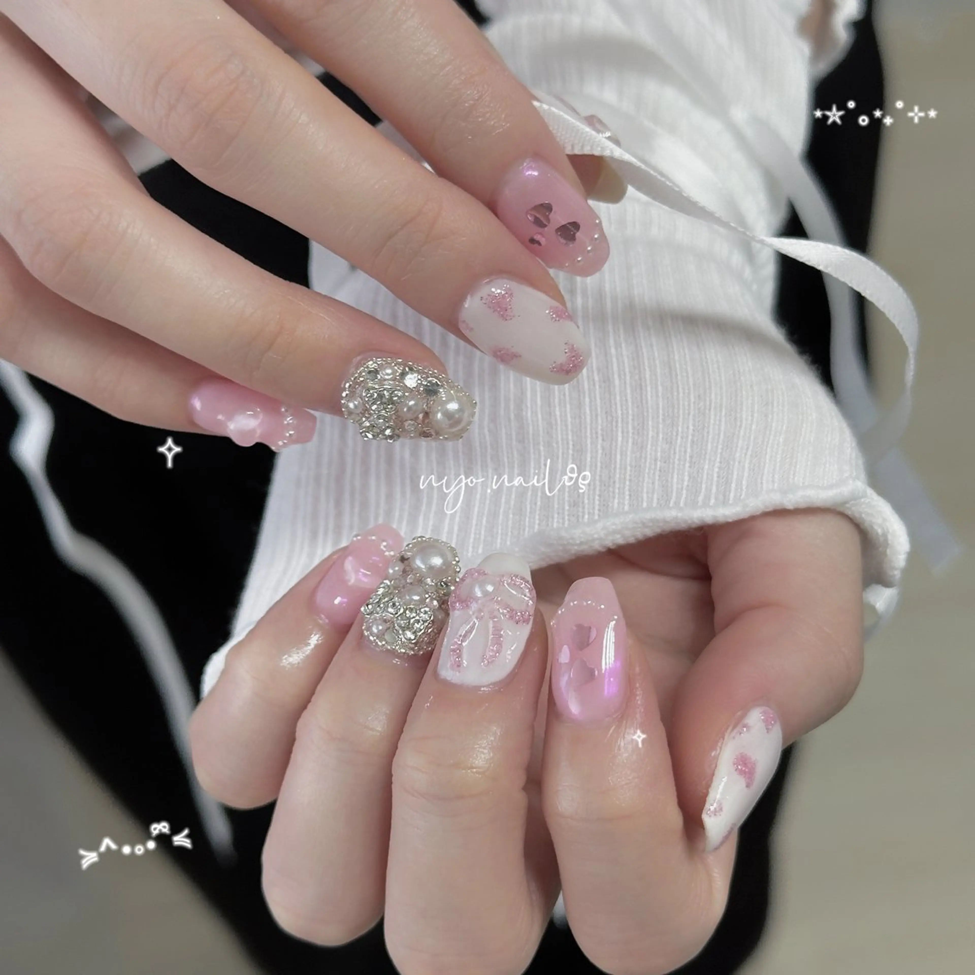 ネイル ハンドネイル 🩵ニヨ ネイル ☁️のネイルデザイン