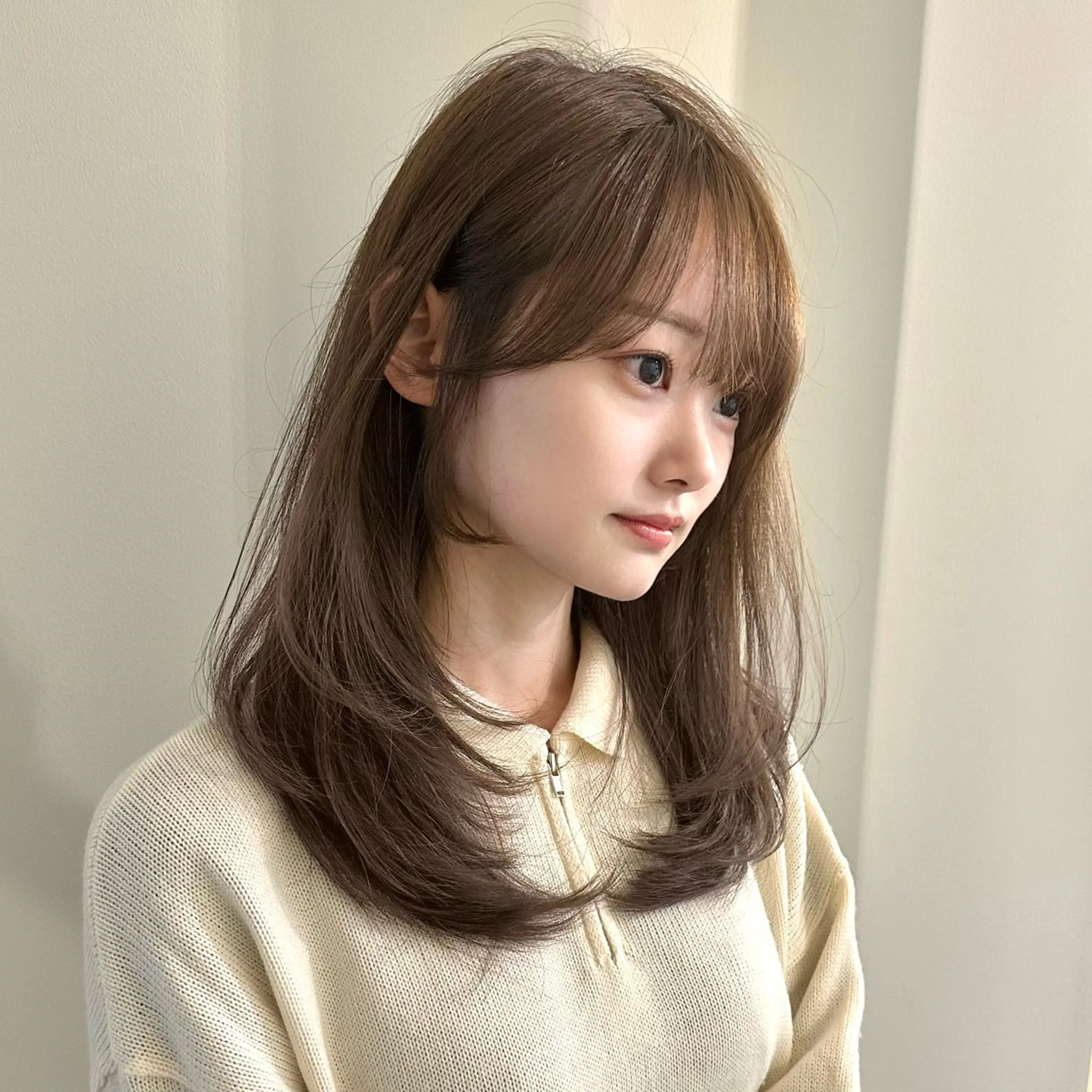 セミロング カット ヘアカラー トリートメント 🌹ハッシュカット、 レイヤー韓国ヘア🌹のヘアスタイル