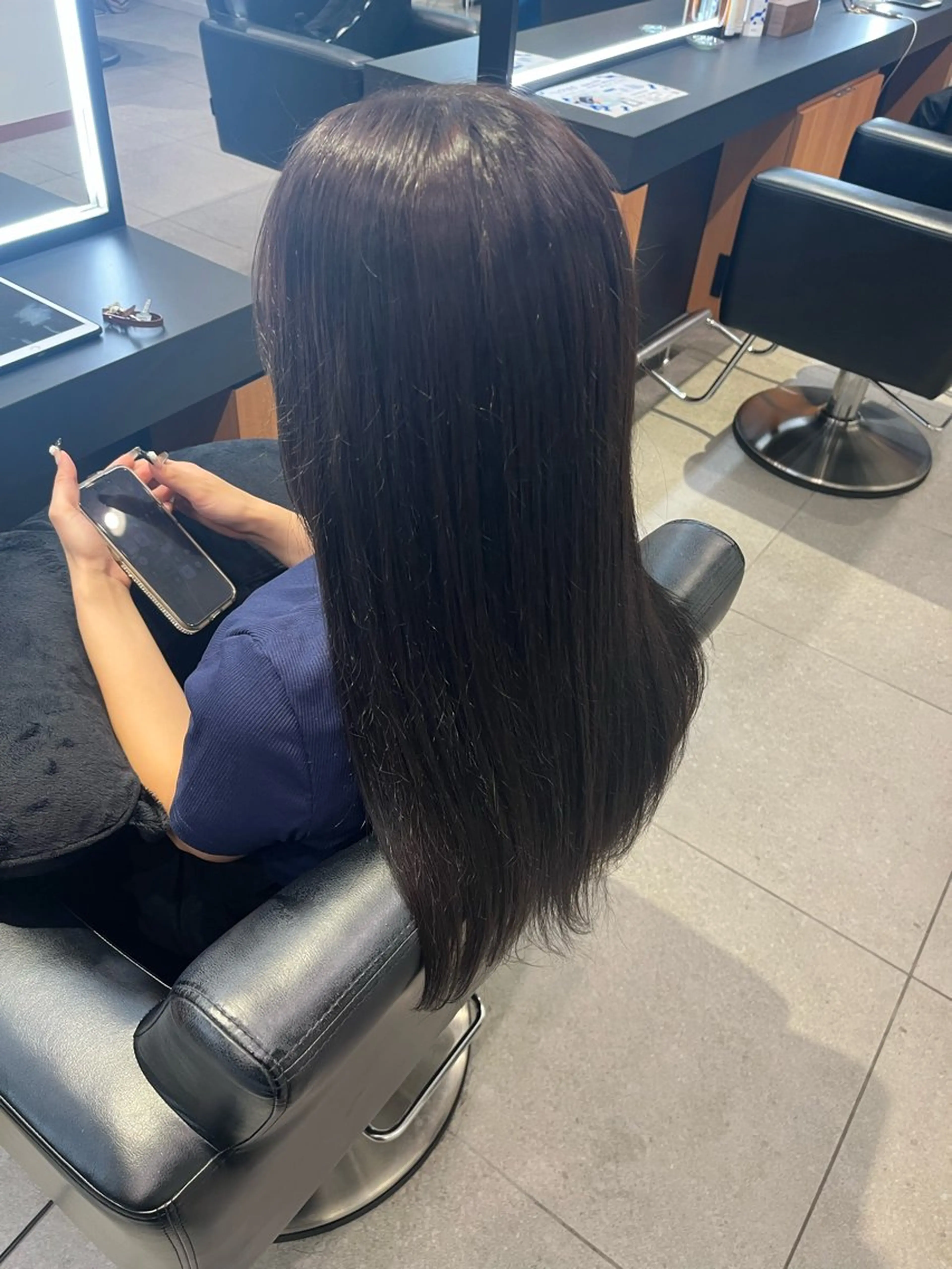 ロング カラー グレージュ シルバー シルバーグレージュ ヘアカラー ERII (ému） 伏見/カット無料のヘアスタイル