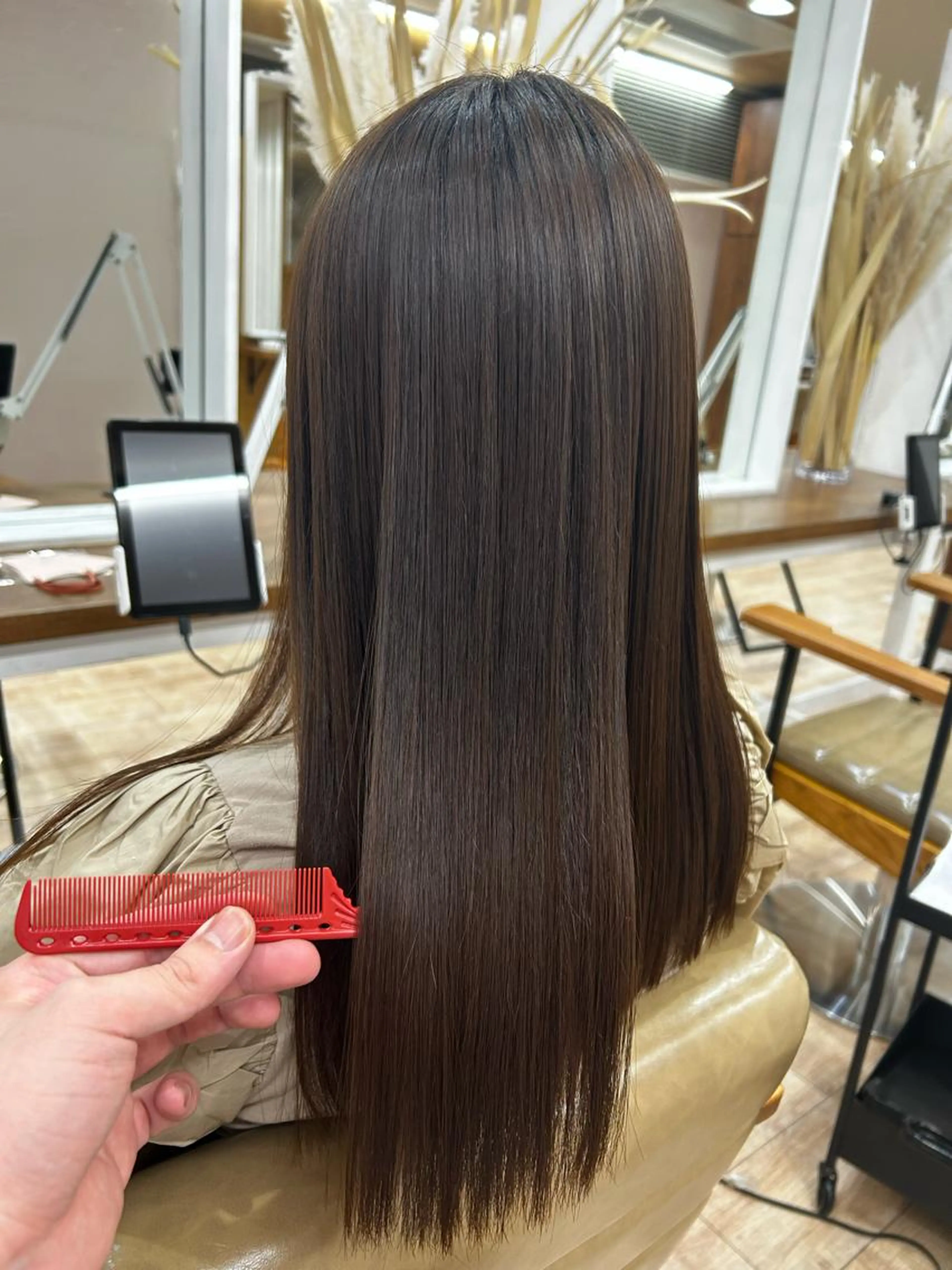 《美髪整形🪞》【うねり、広がりを抑える】酸熱トリートメントの写真