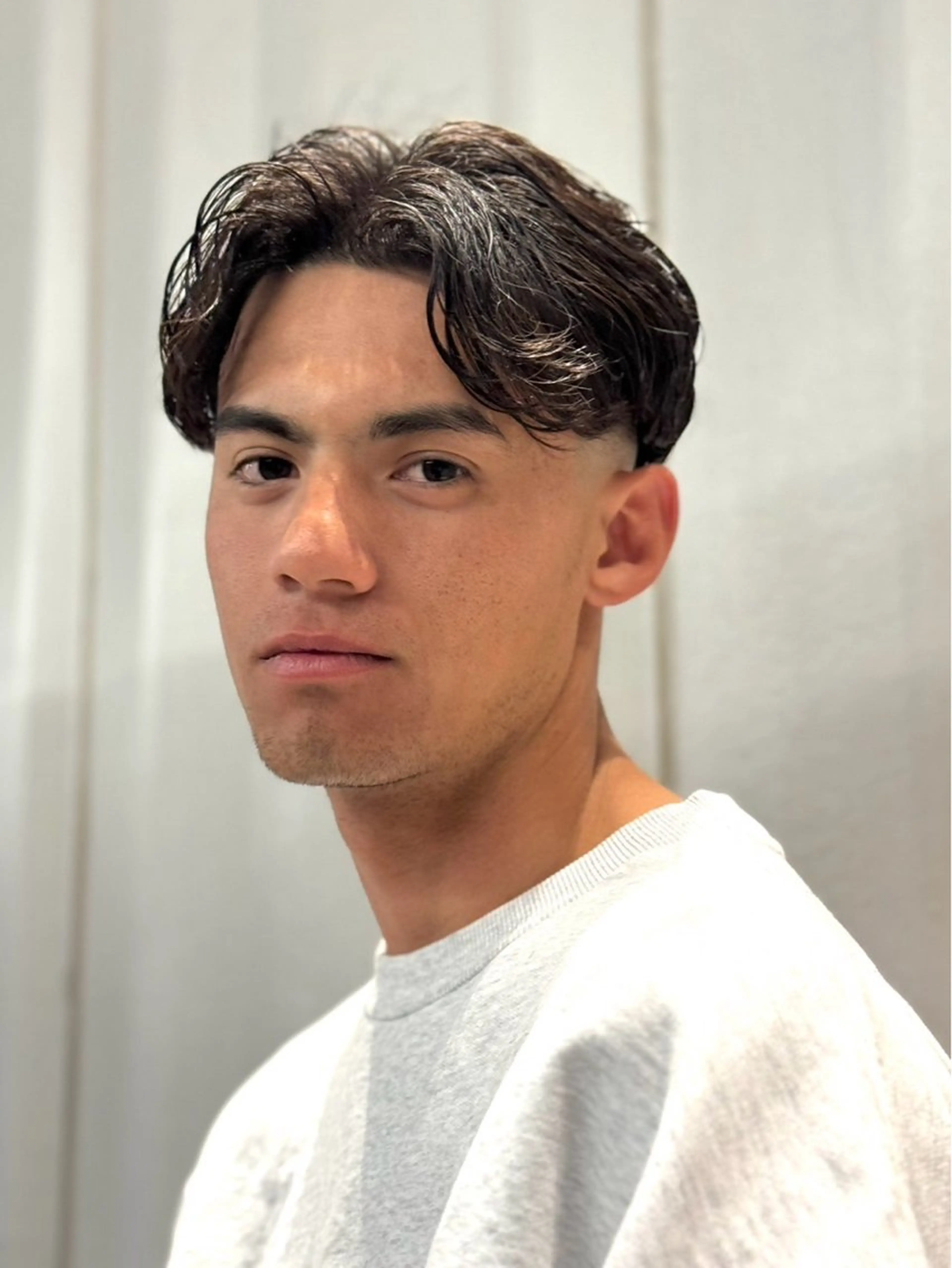 ミディアム パーマ メンズ vivre25所属・メンズ特化理容室 vivre25 石田のヘアスタイル