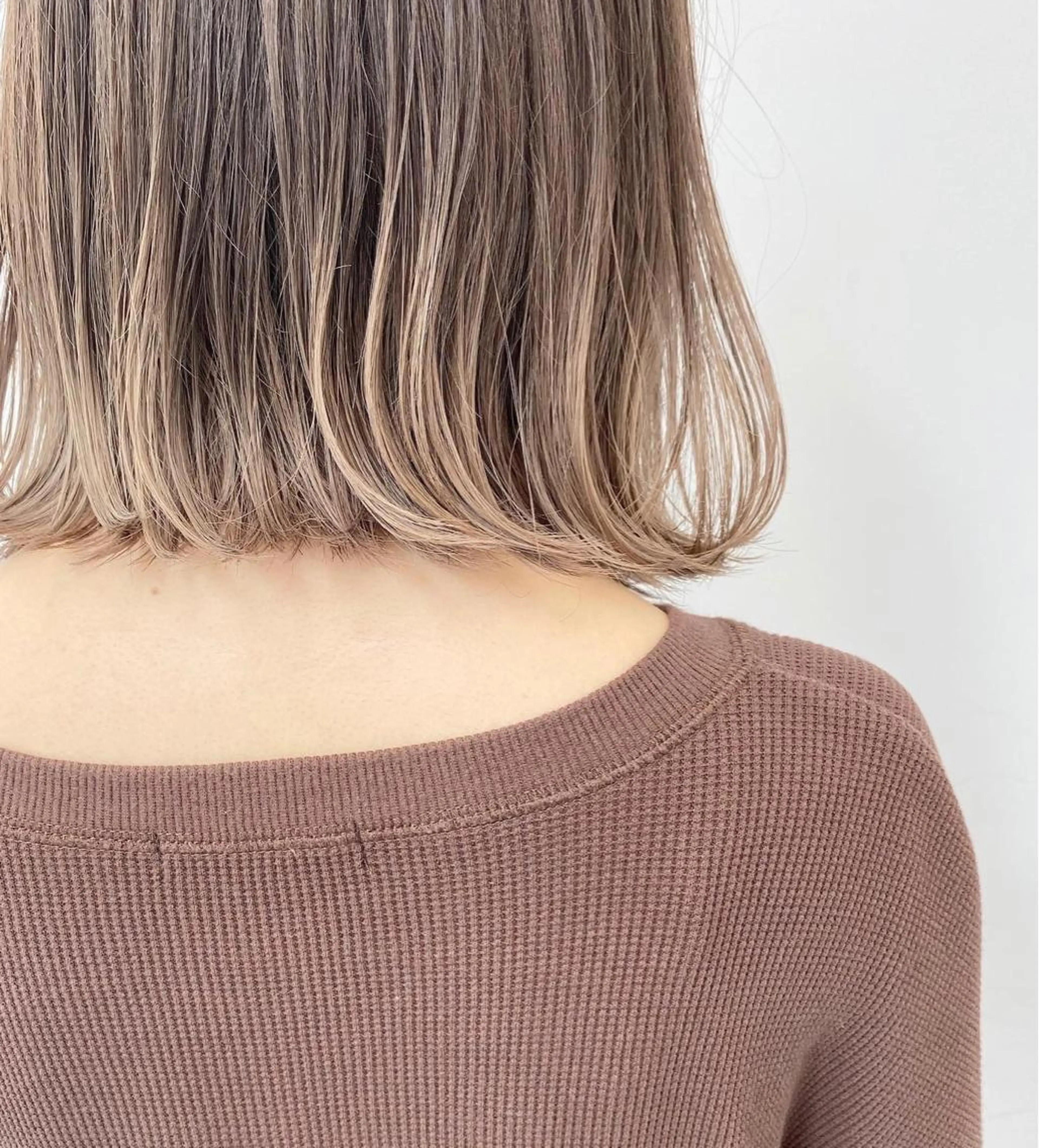 ミディアム カラー 透明感カラー グラデーションカラー ヘアカラー トリートメント 【ブリーチカラー】 🌈ALIVE若山葵のヘアスタイル