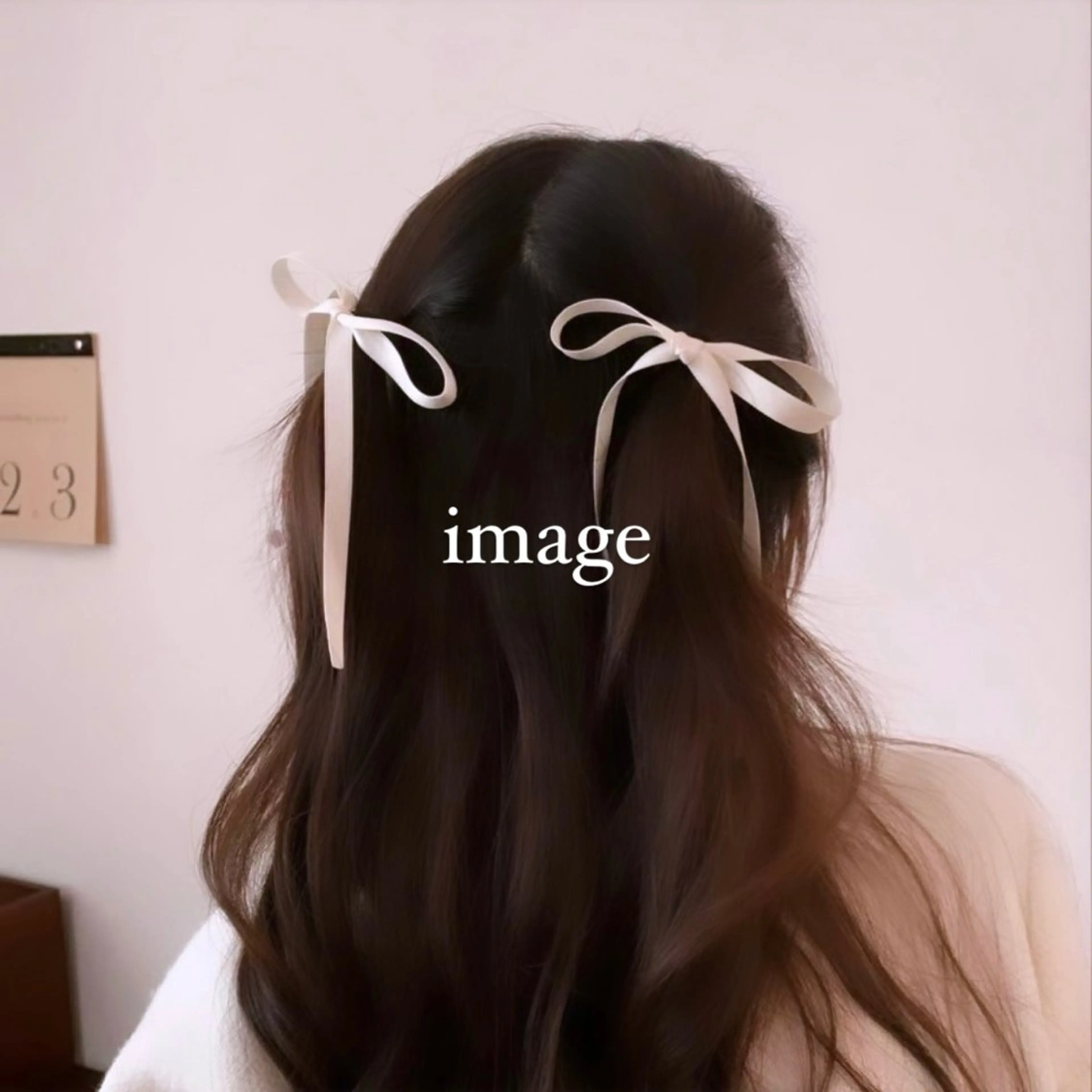 ロング ヘアアレンジ 𝐌𝐢𝐤𝐮/ オタク/暖色カラーのヘアスタイル
