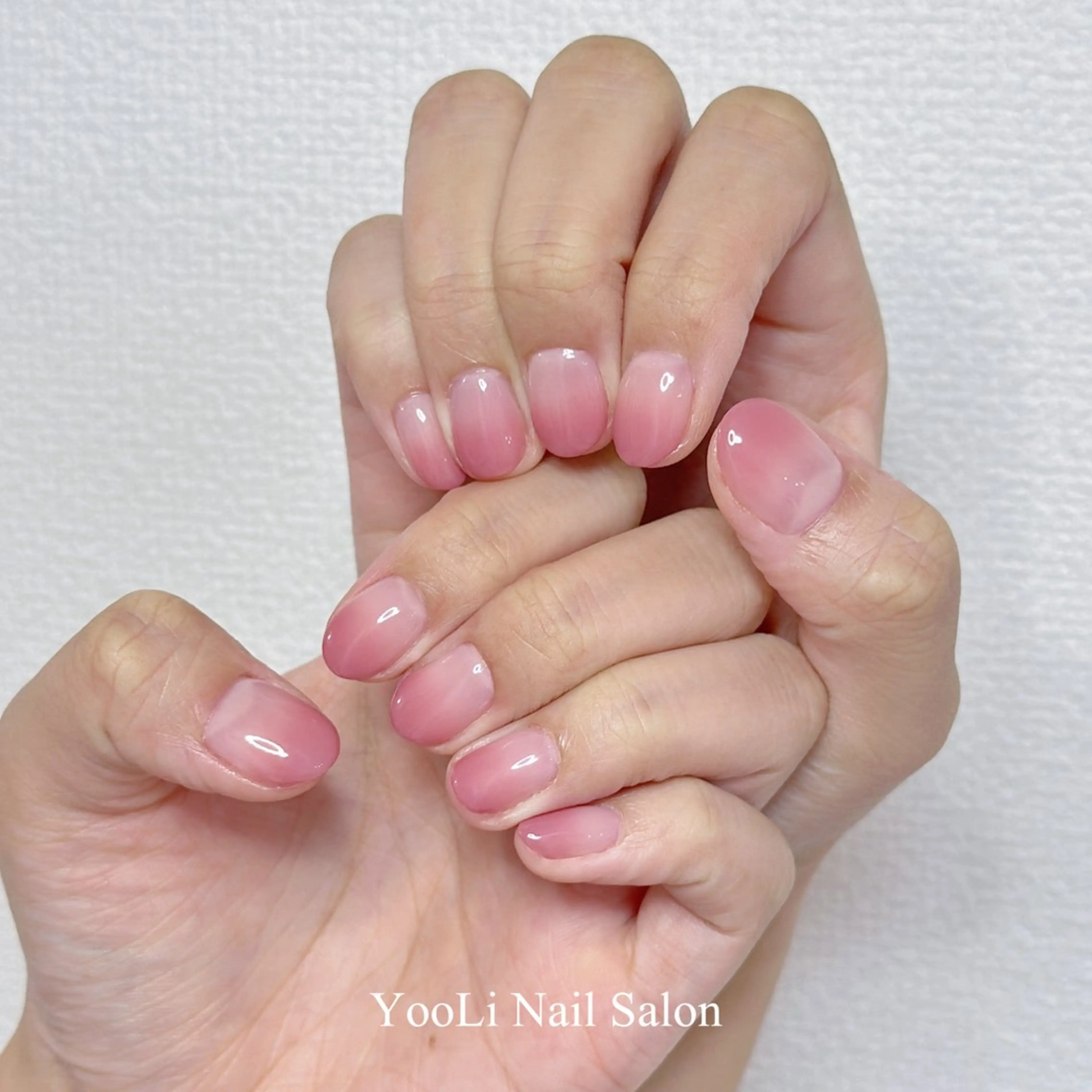ネイル オーロラネイル チークネイル フレンチネイル ガラスフレンチ グラデーション ハンドネイル 🎀 あやのネイルデザイン