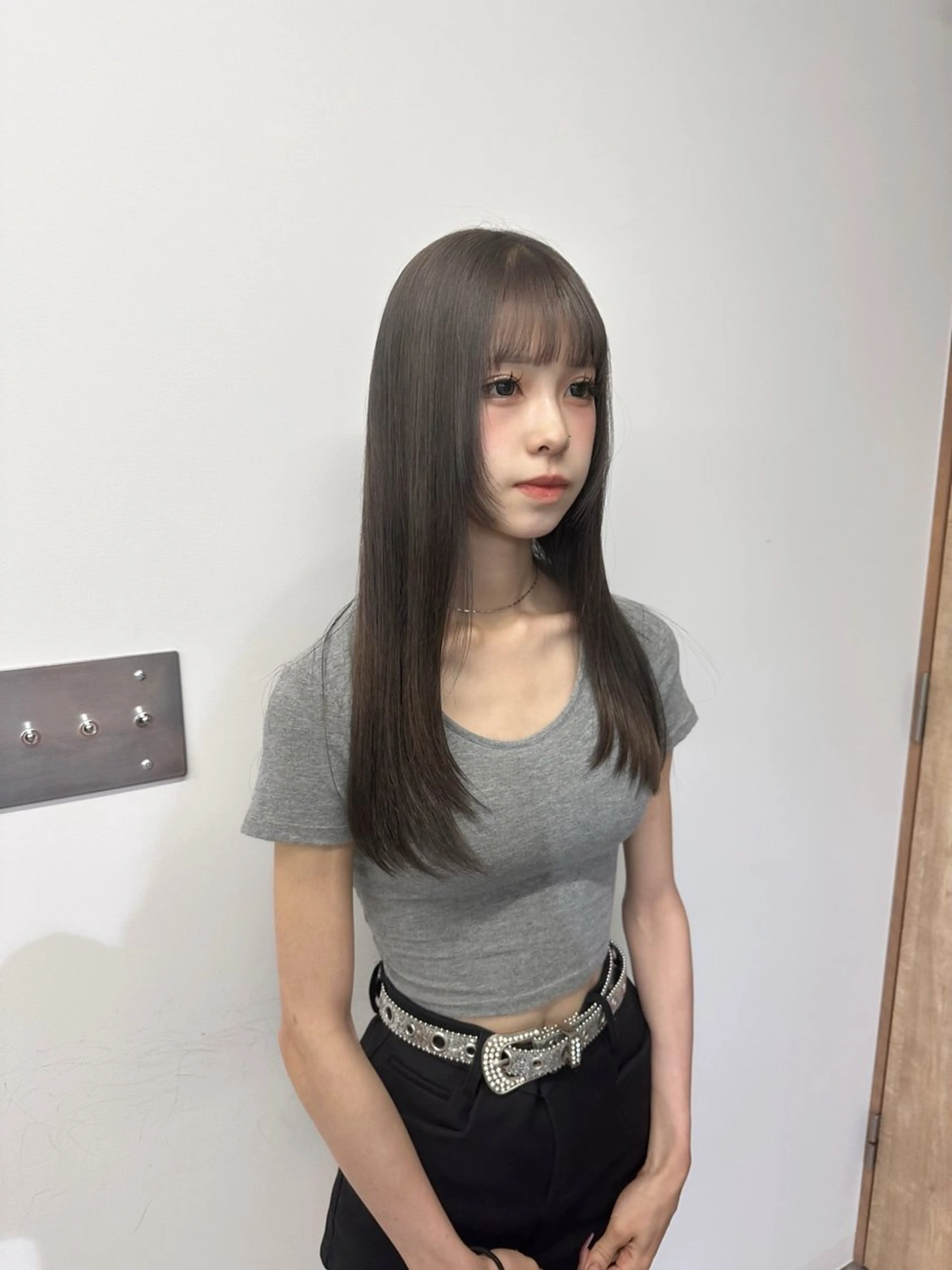 ロング カラー ロングレイヤー ブリーチ ダブルカラー ハイトーンカラー ラベンダーカラー カット ヘアカラー ニュアンスパーマ/ ハイトーン/hinaのヘアスタイル