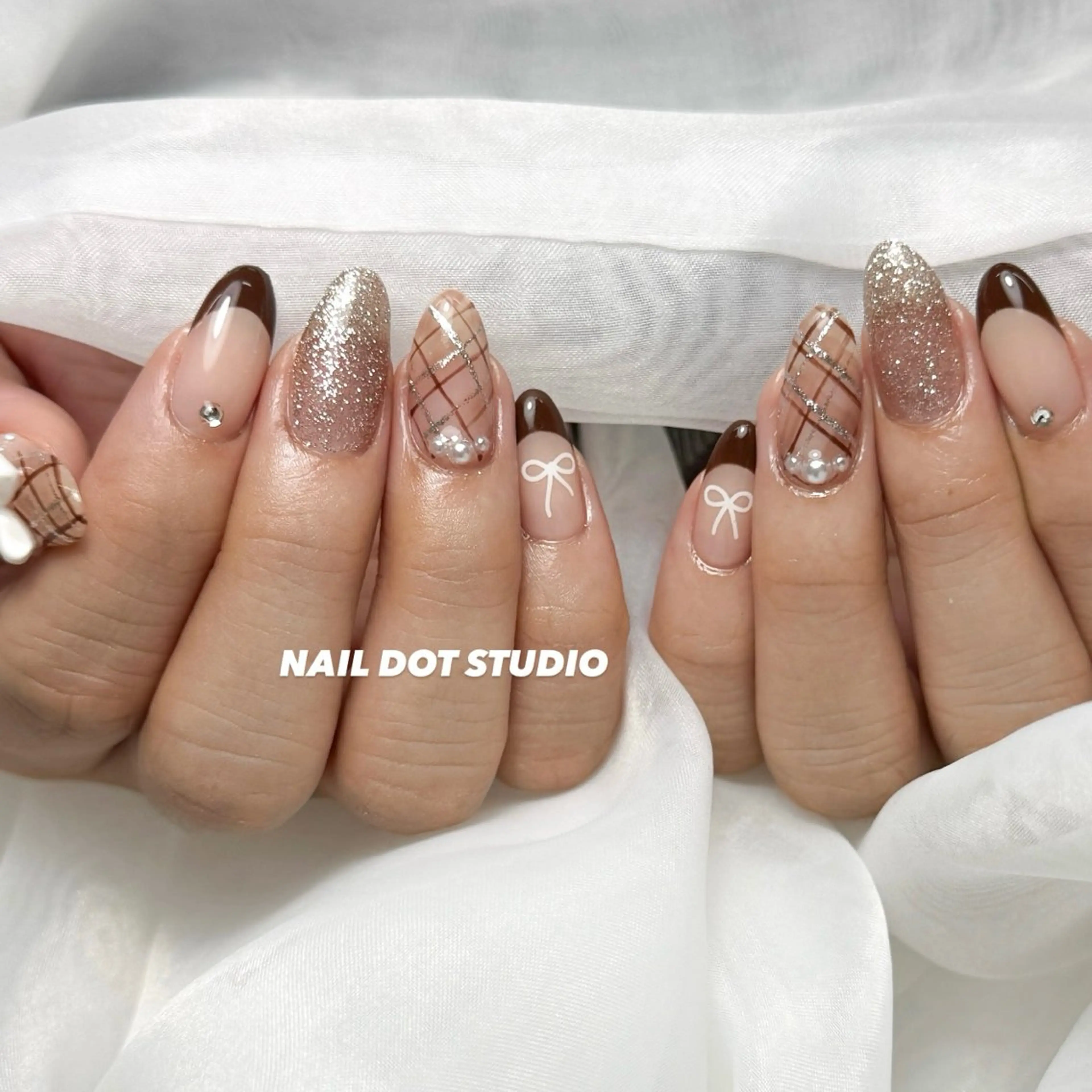 ネイル ハンドネイル NAILDOTSTU DIO SEINAのネイルデザイン