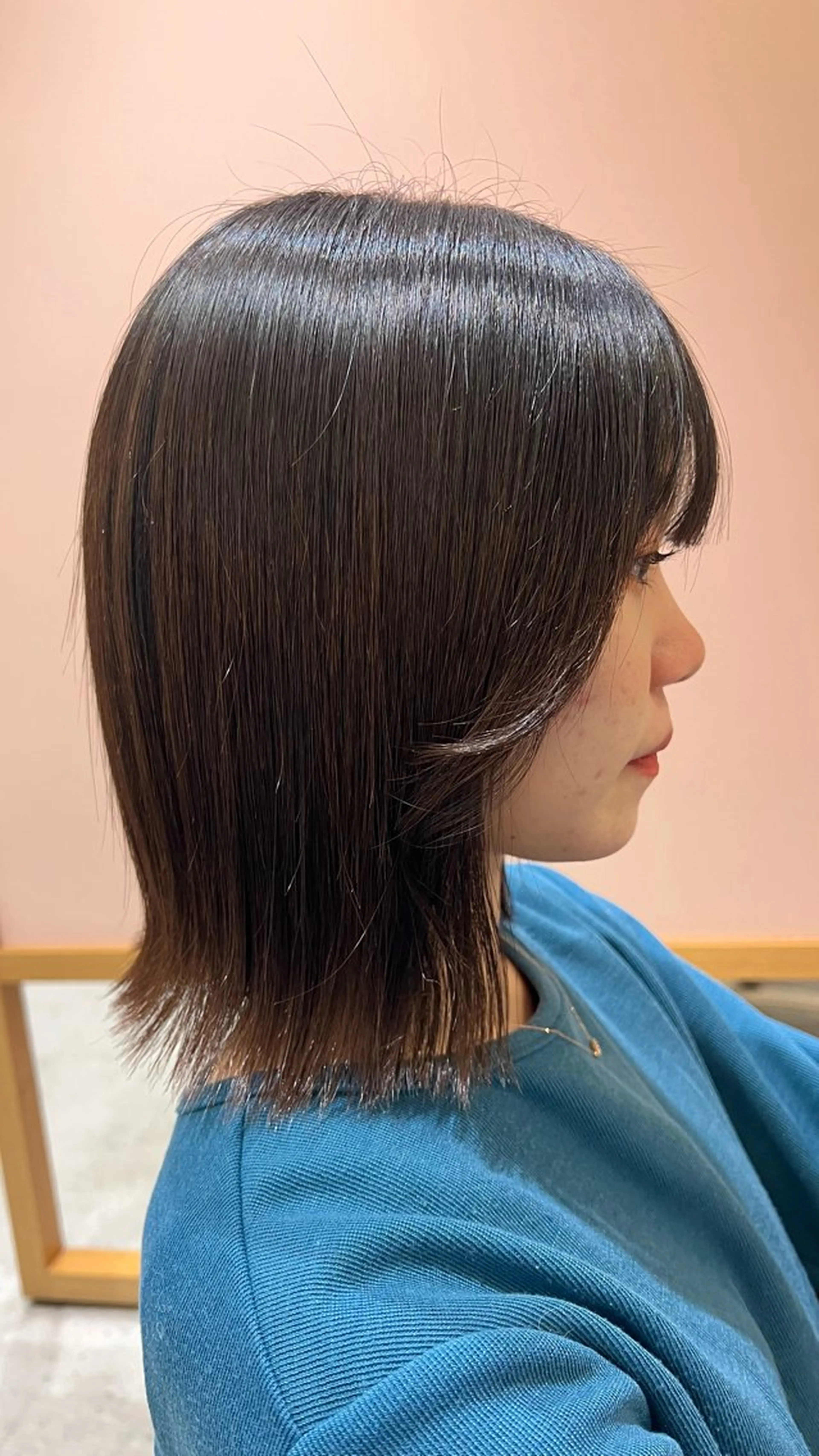 ミディアム ボブ 外ハネヘア カット サラツヤ美髪矯正✨️ 平木亜美‪のヘアスタイル