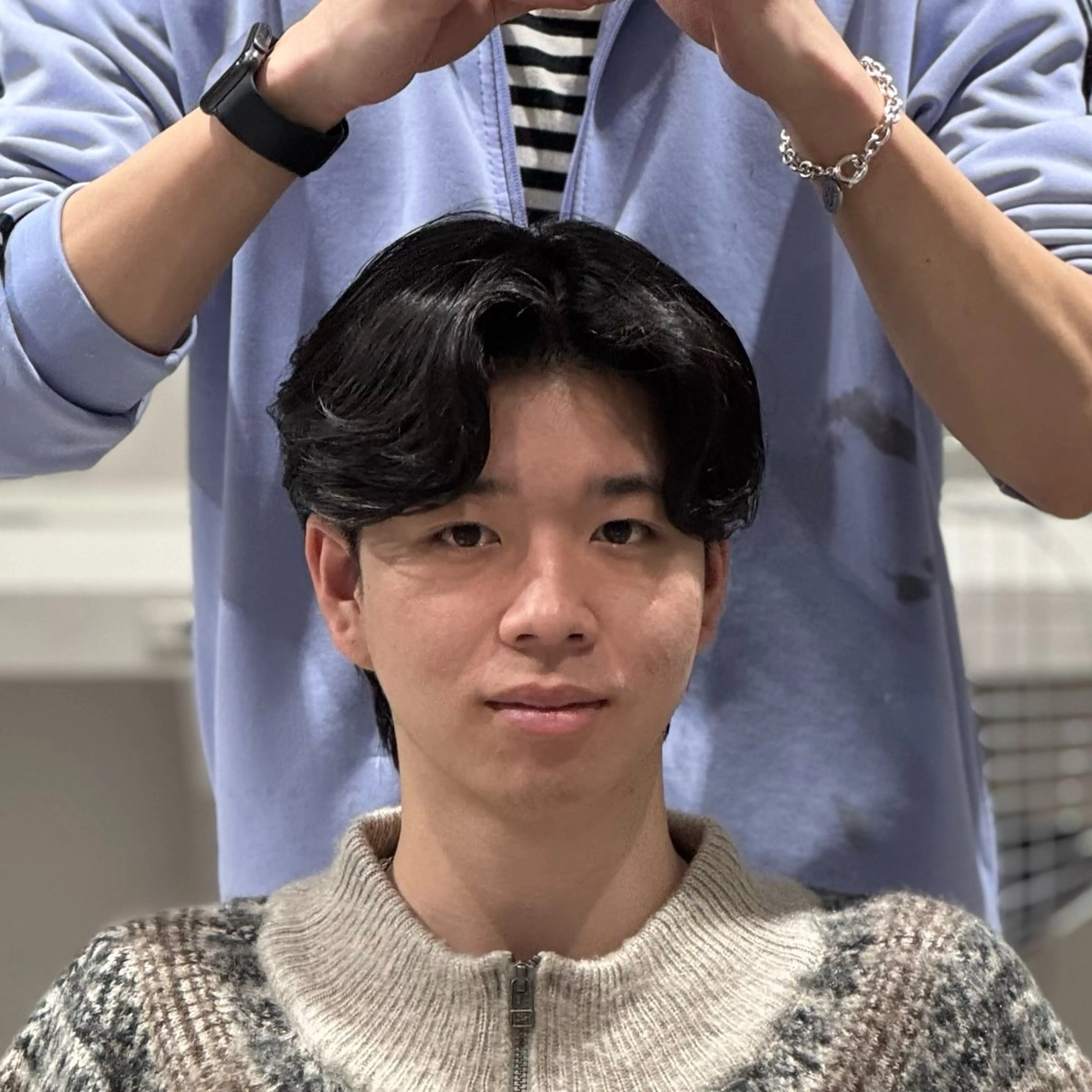 メンズ センターパート 曲がる縮毛/カルマパ ーマ/池袋/横村大全のヘアスタイル