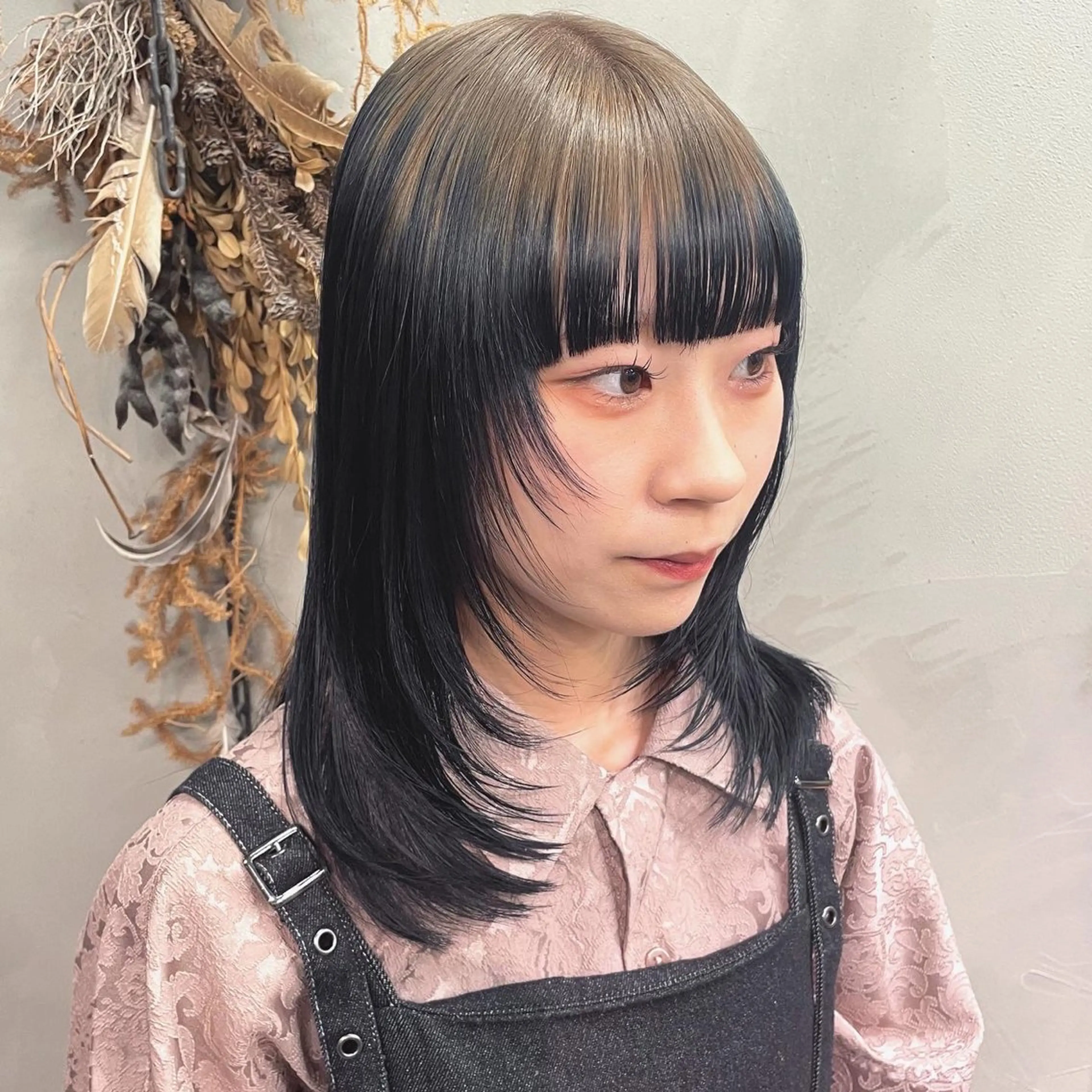 ミディアム カラー RorriM natsuのヘアスタイル