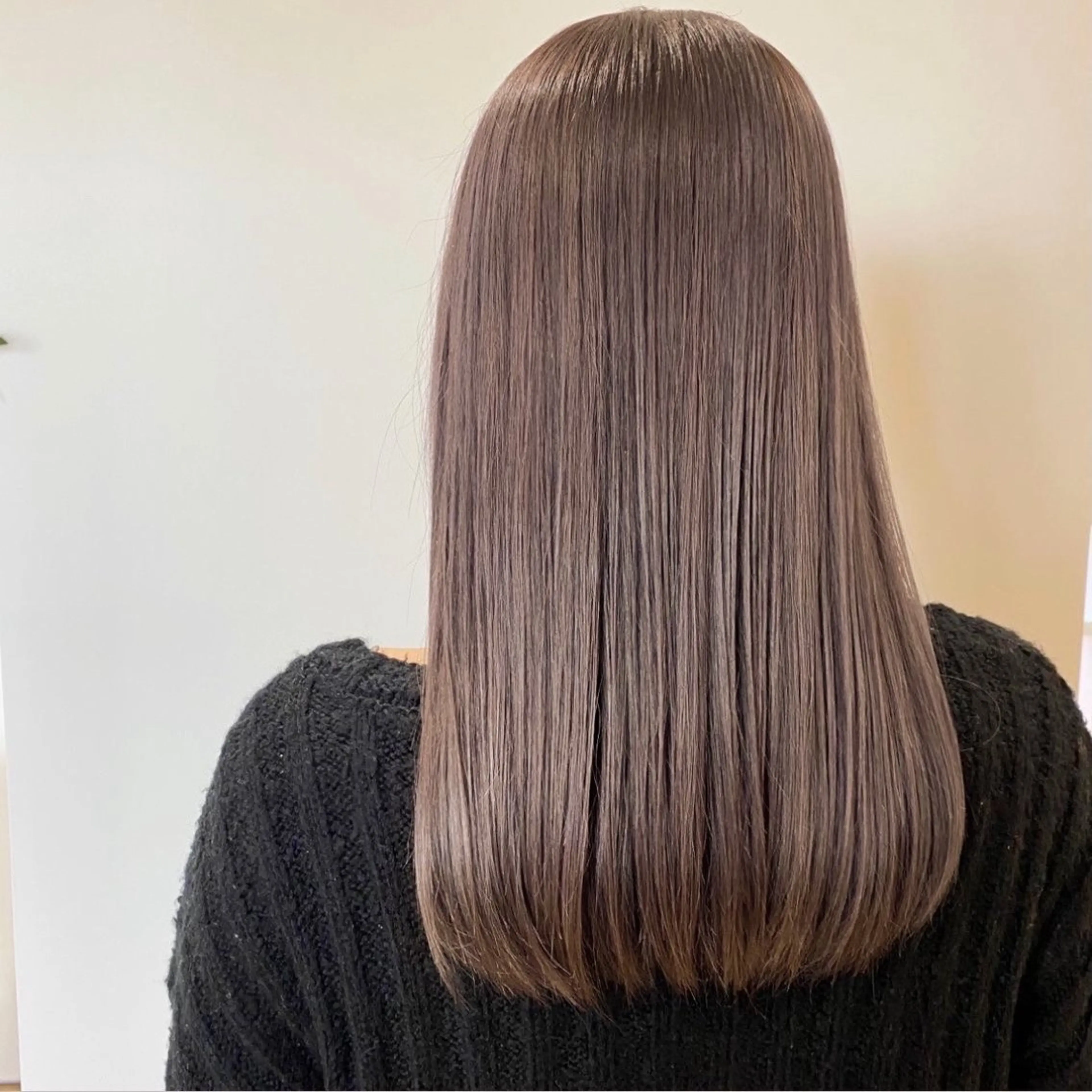 ロング カラー ⭐️🫧 岡本彩花のヘアスタイル