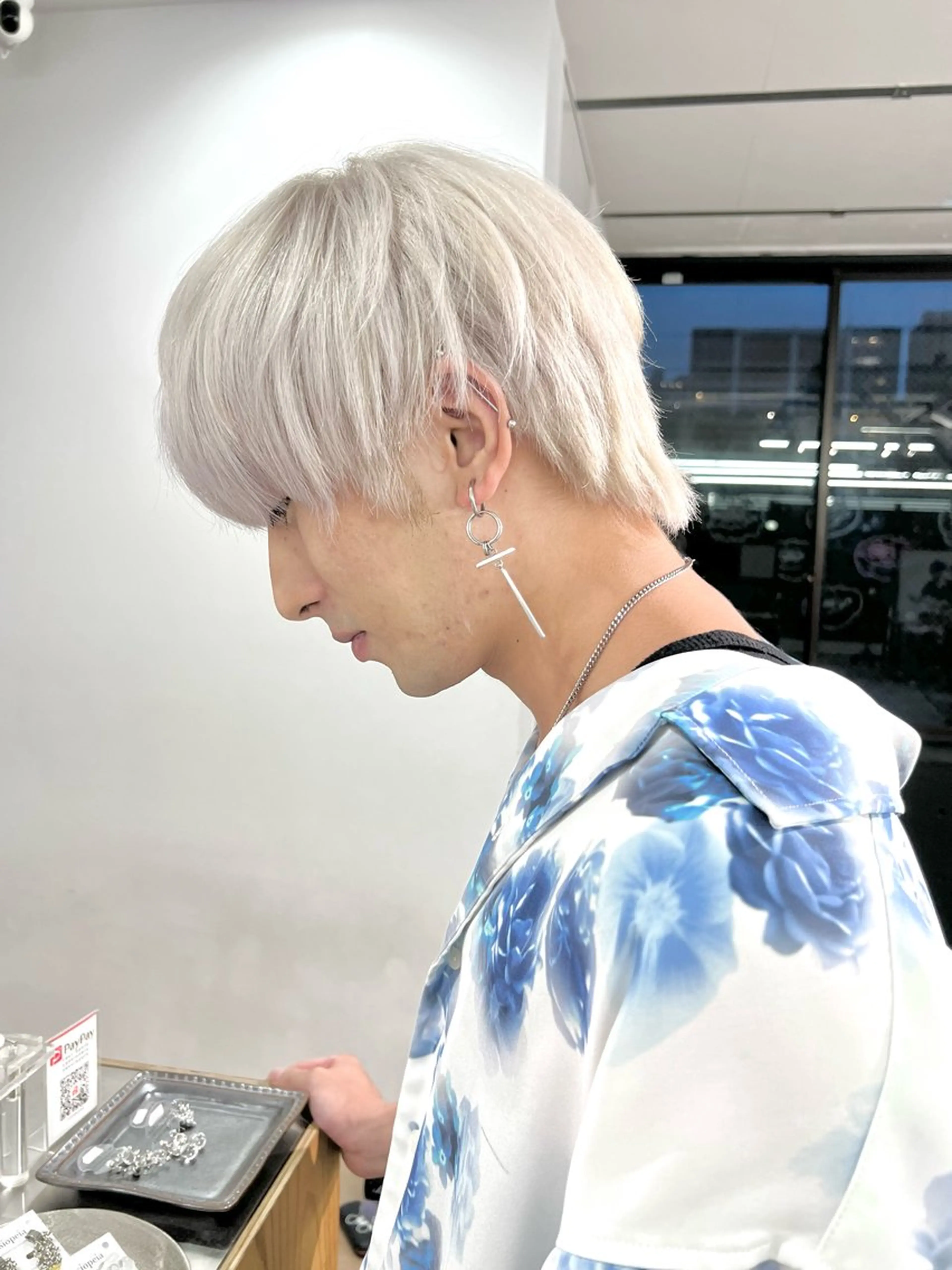 カラー メンズ メンズブリーチ メンズハイトーン ブリーチ ケアブリーチ ハイトーンカラー カット ヘアカラー 24時間受付🌈ブリ ーチ特化RYUTOのヘアスタイル