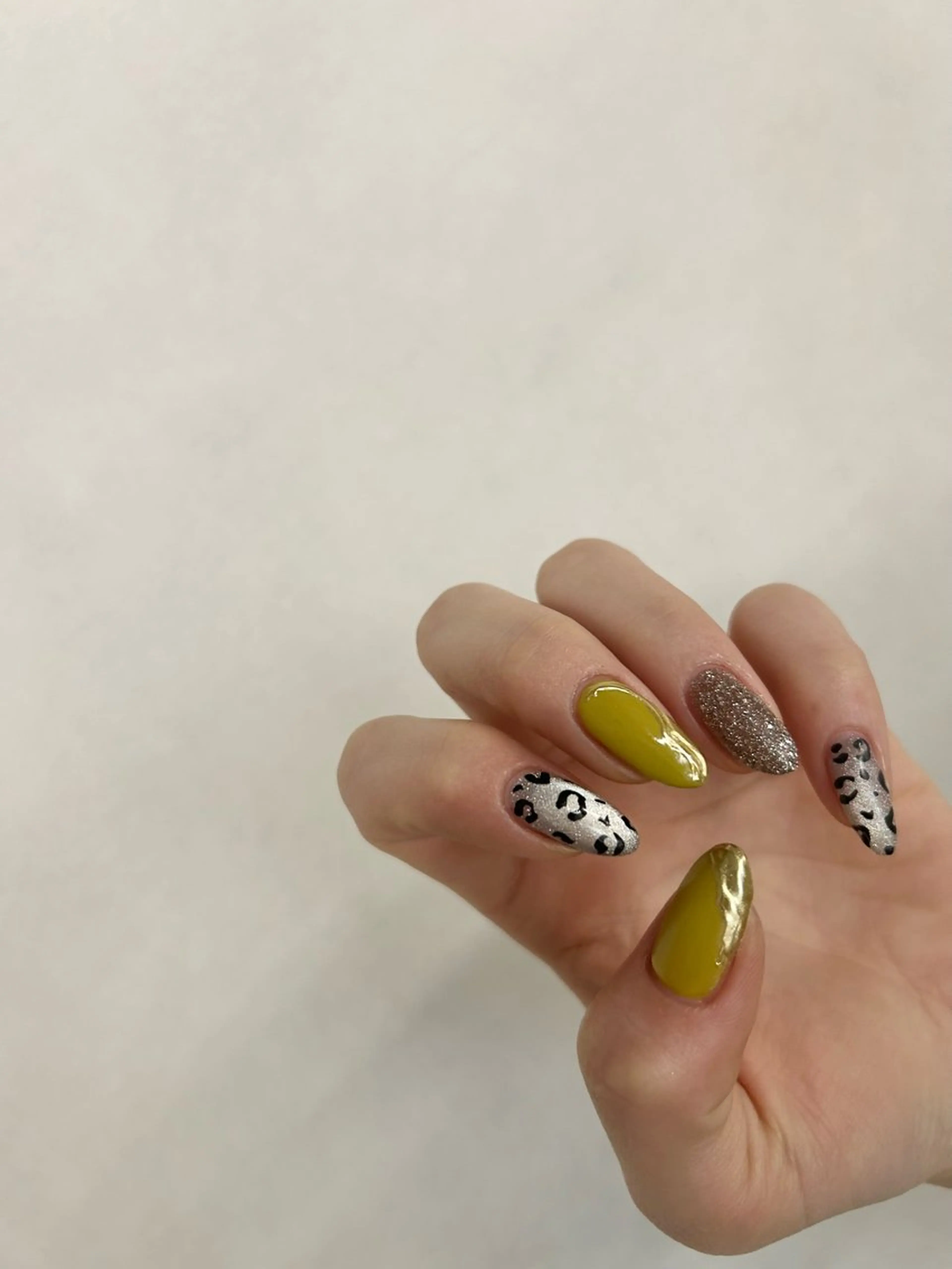 ネイル 持ち込み 木戸 有佐のネイルデザイン