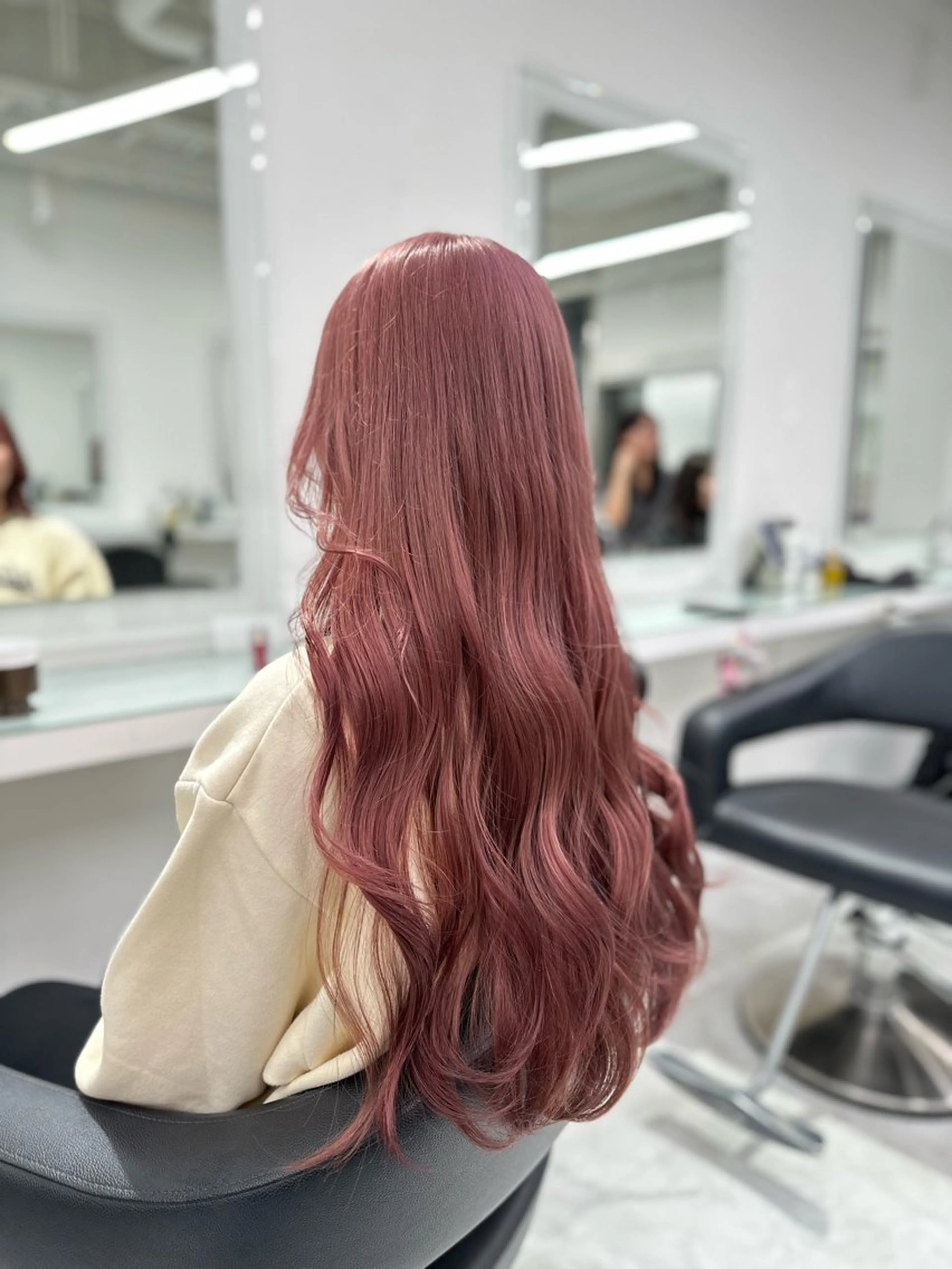ロング カラー ヘアカラー トリートメント ヘッドスパ ヘアセット ❄最強かわいいカラー ❄️MINA❄️のヘアスタイル