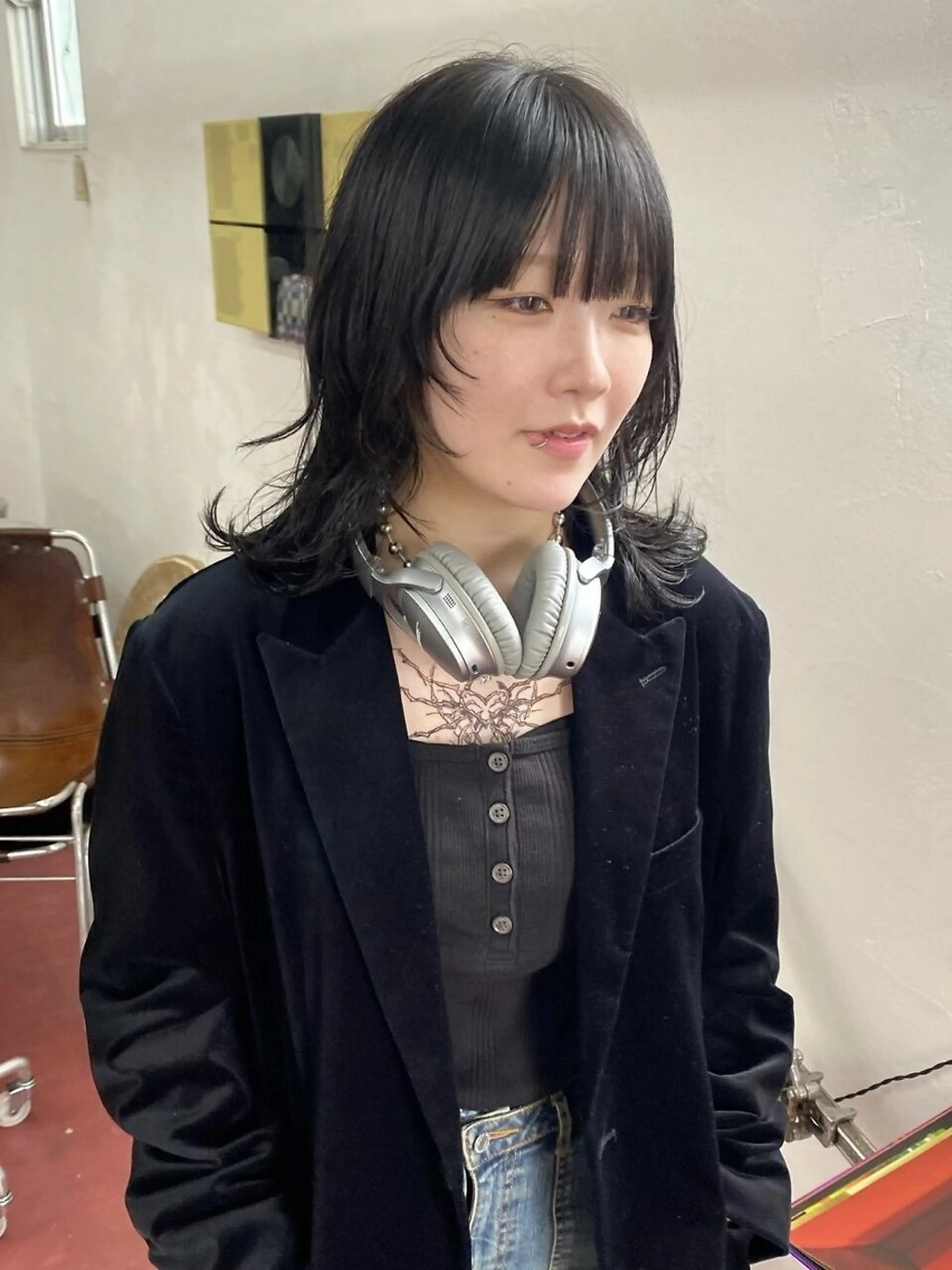 ミディアム カラー トリートメント カット トリートメント 響/インナーカラー/ イヤリングカラーのヘアスタイル