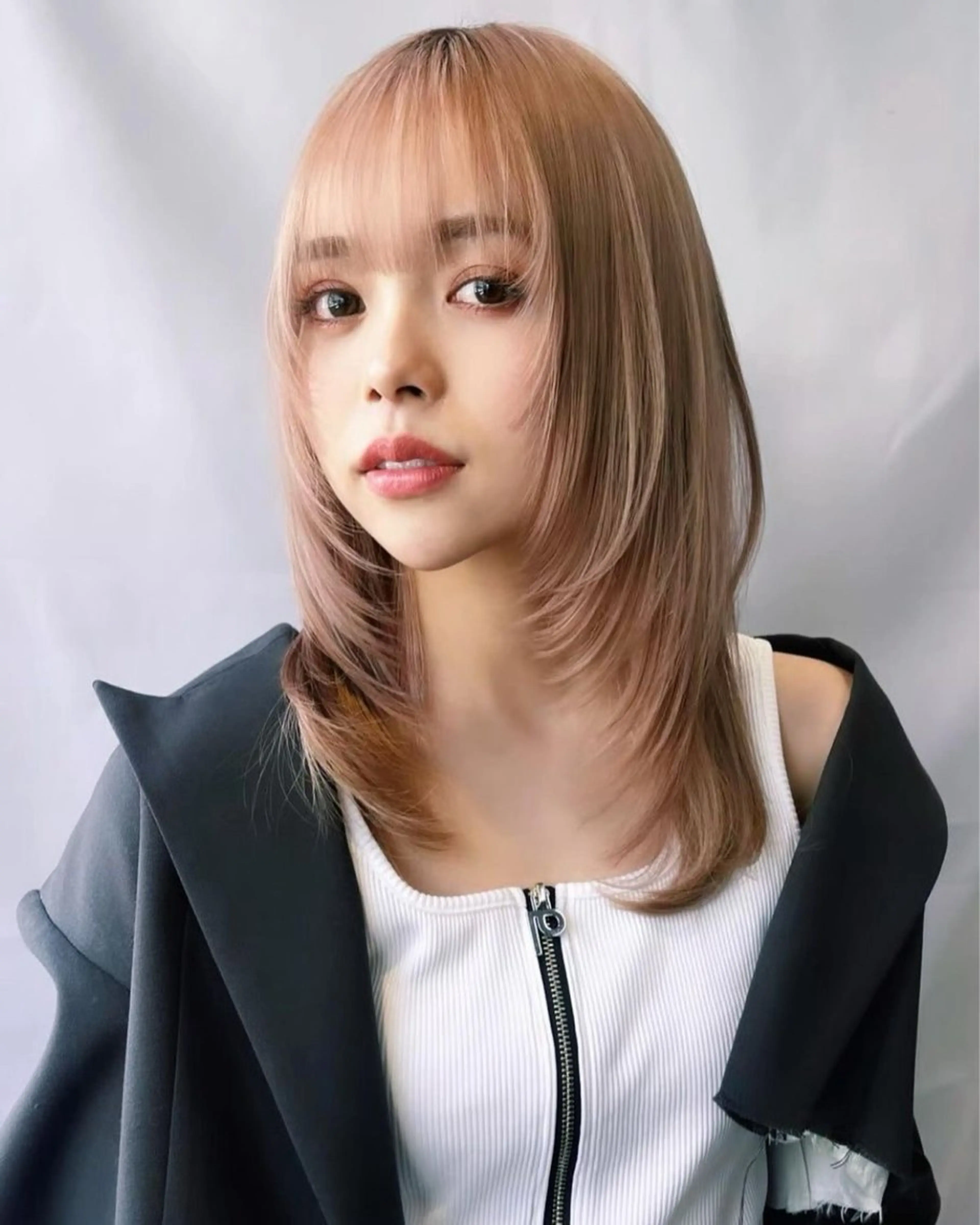 セミロング 蘆谷 華帆のヘアスタイル