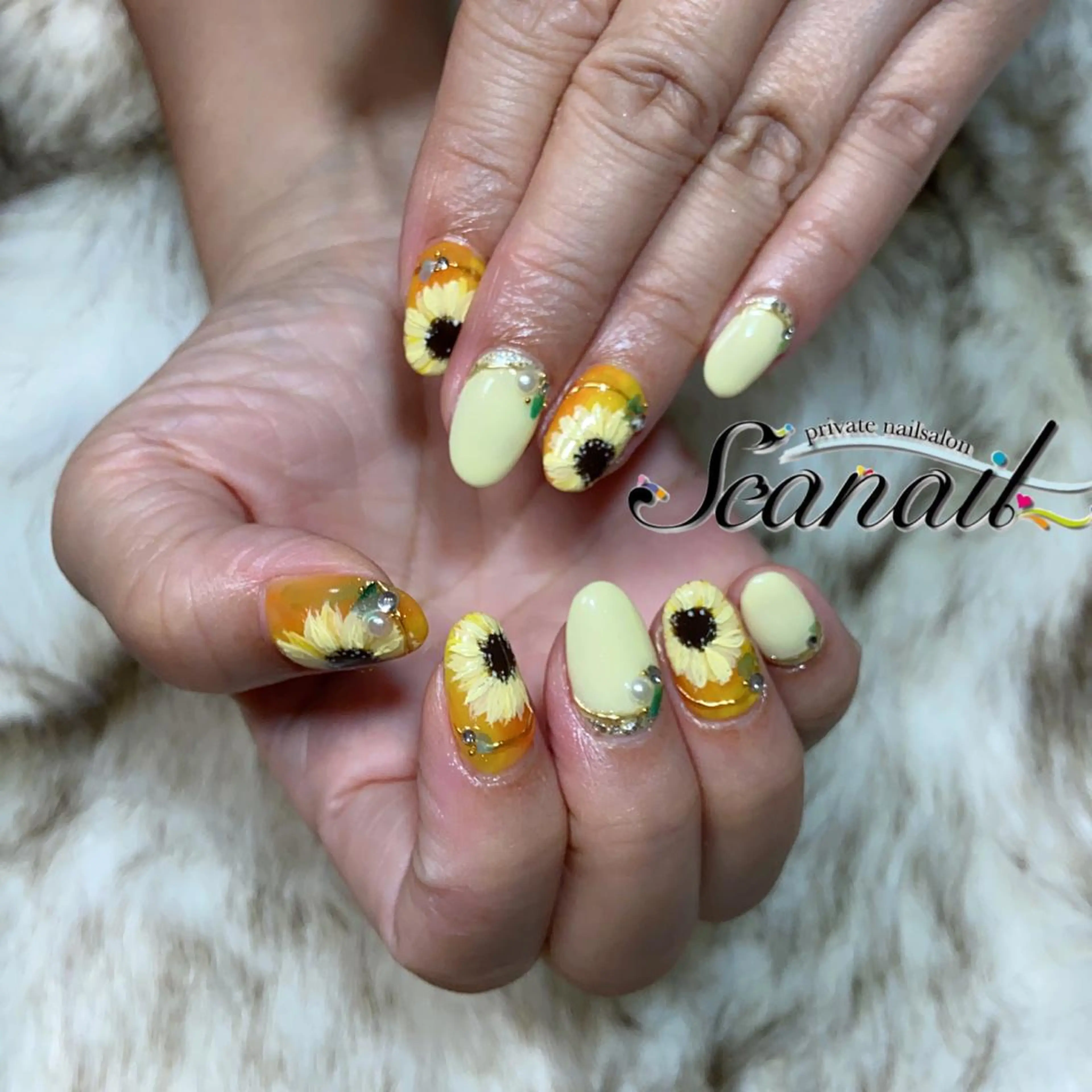 ネイル アートネイル フットネイル ジェルネイル 持ち込み 赤色 小尾 栞のネイルデザイン