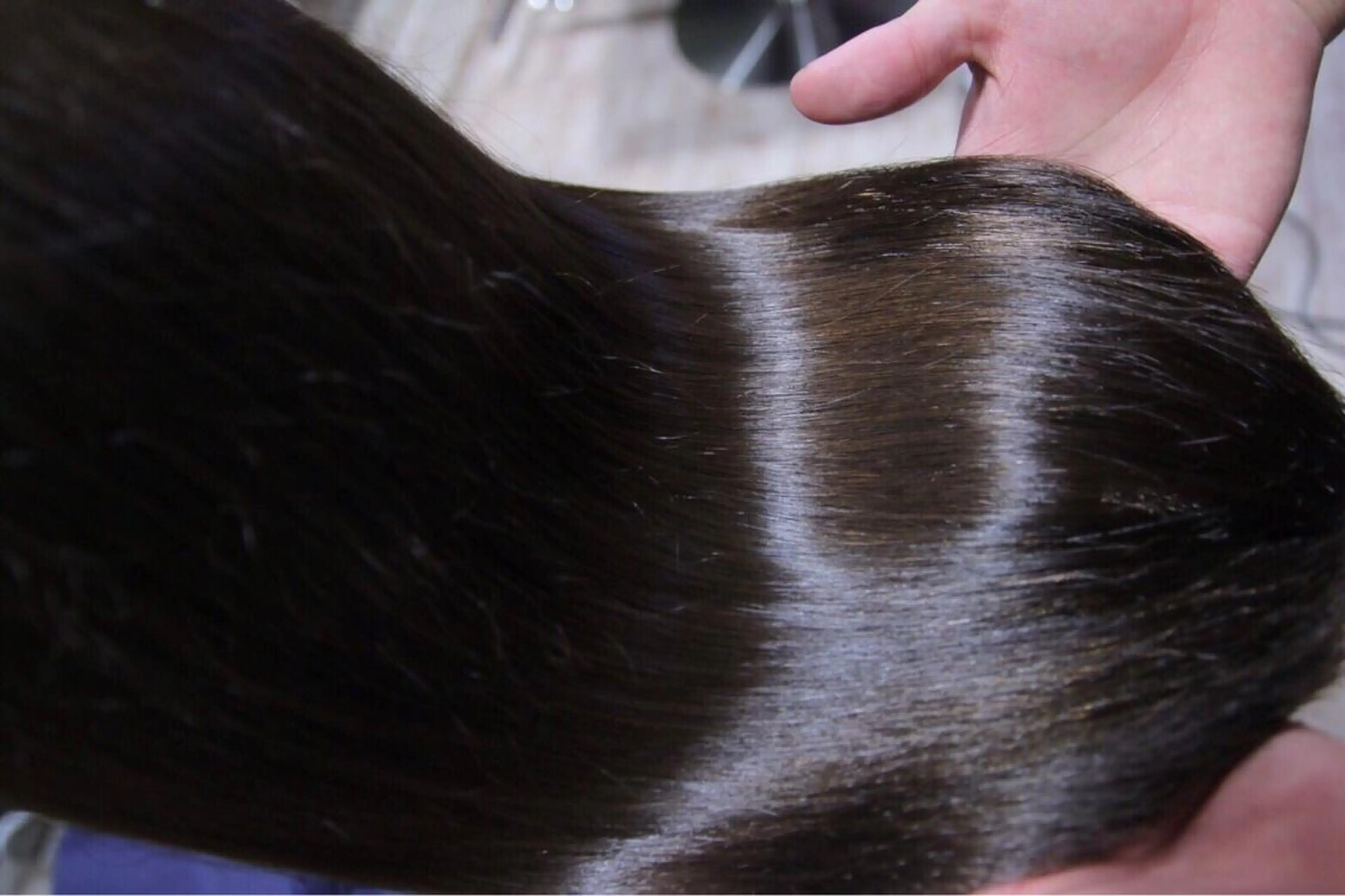 ロング カラー 柳原 実央のヘアスタイル