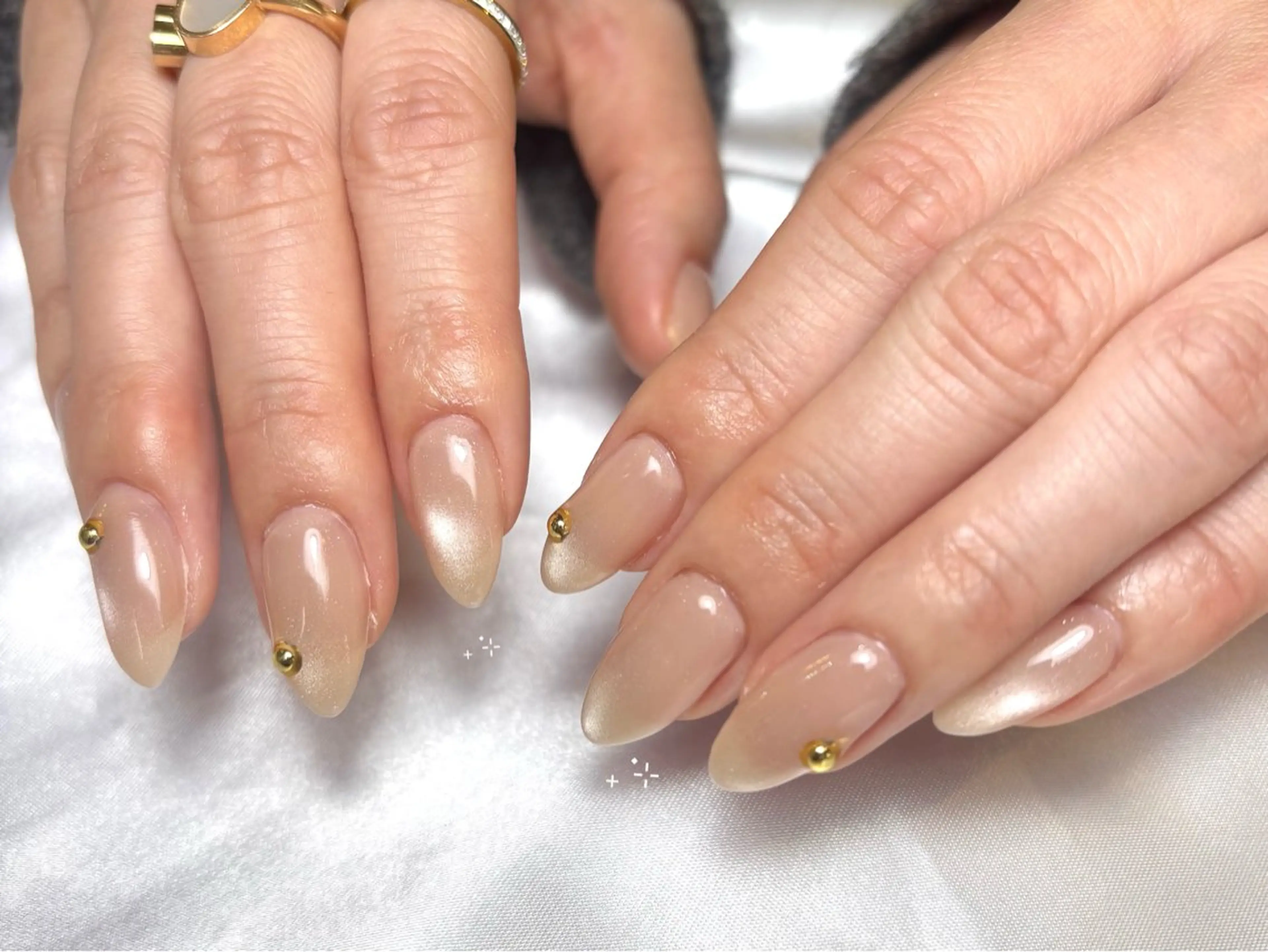 ネイル ジェルネイル マグネットネイル パラジェル ハンドネイル EmaNail肥後橋店所属・EmaNail 肥後橋店🤍YURIのネイルデザイン