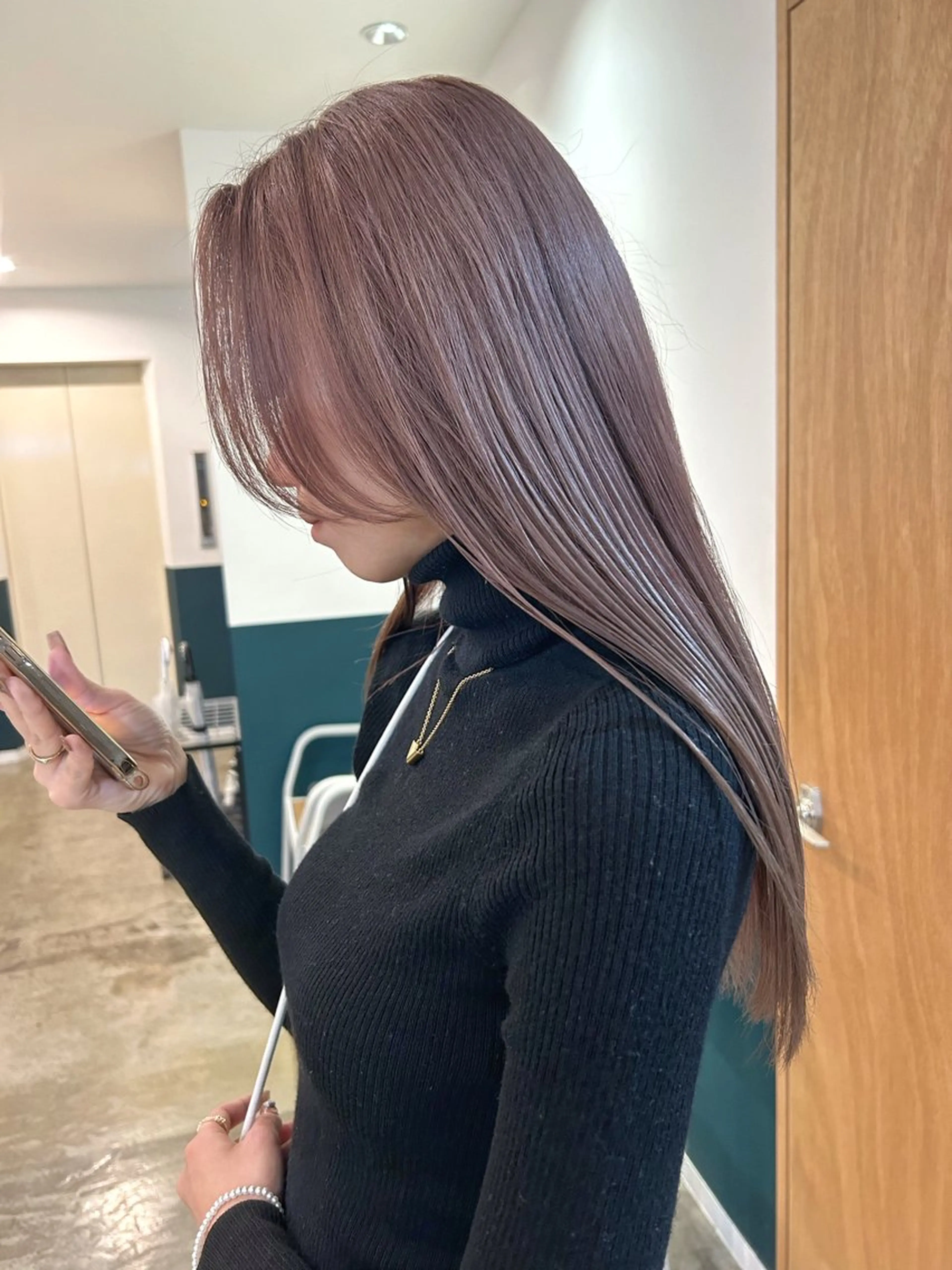 ロング カラー ブリーチ グレージュ ラベンダーカラー ピンクカラー カラーリスト菅野 竜矢🌈のヘアスタイル