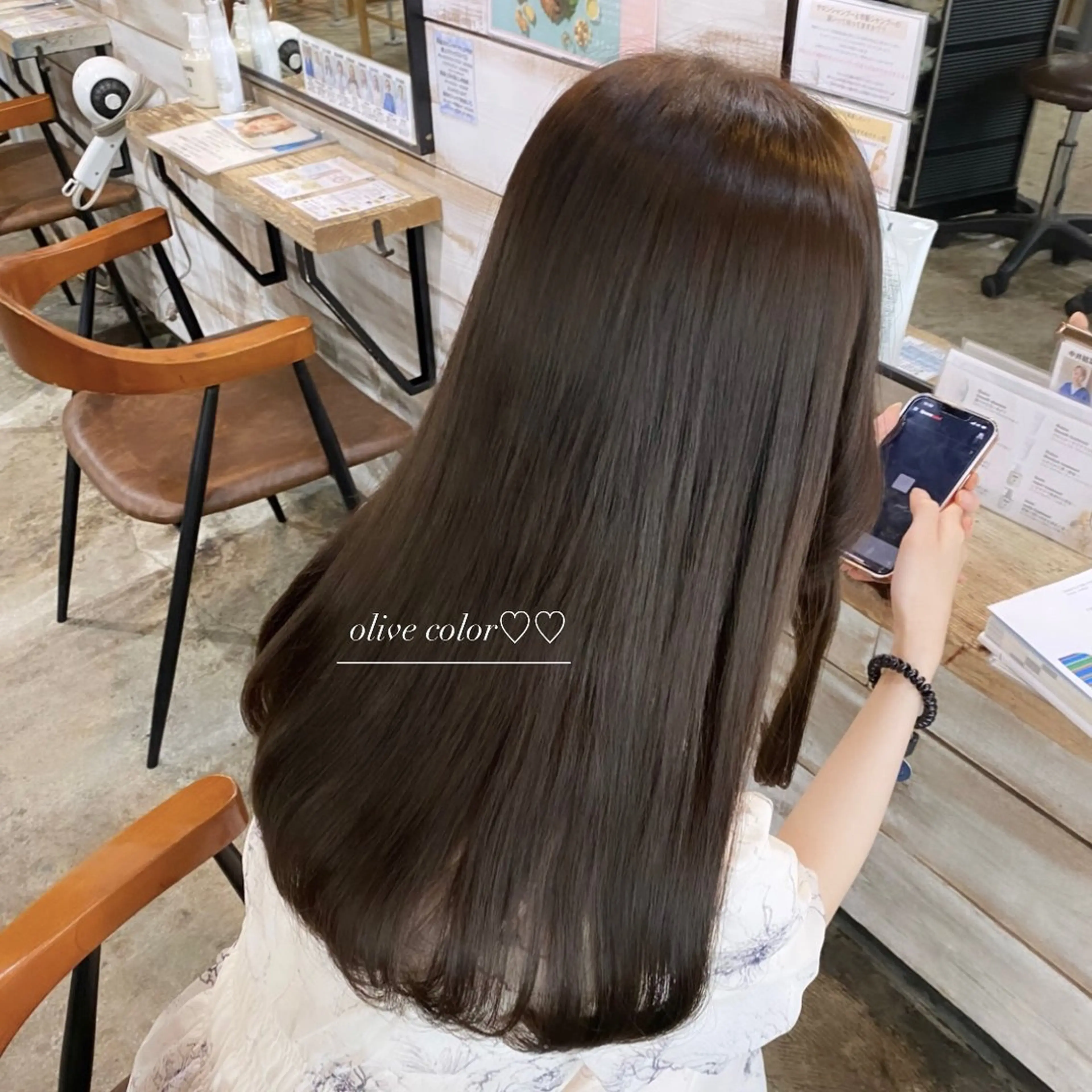 セミロング カラー カット ヘアカラー トリートメント Friista color所属・moe🎀 梅田美容室のヘアスタイル