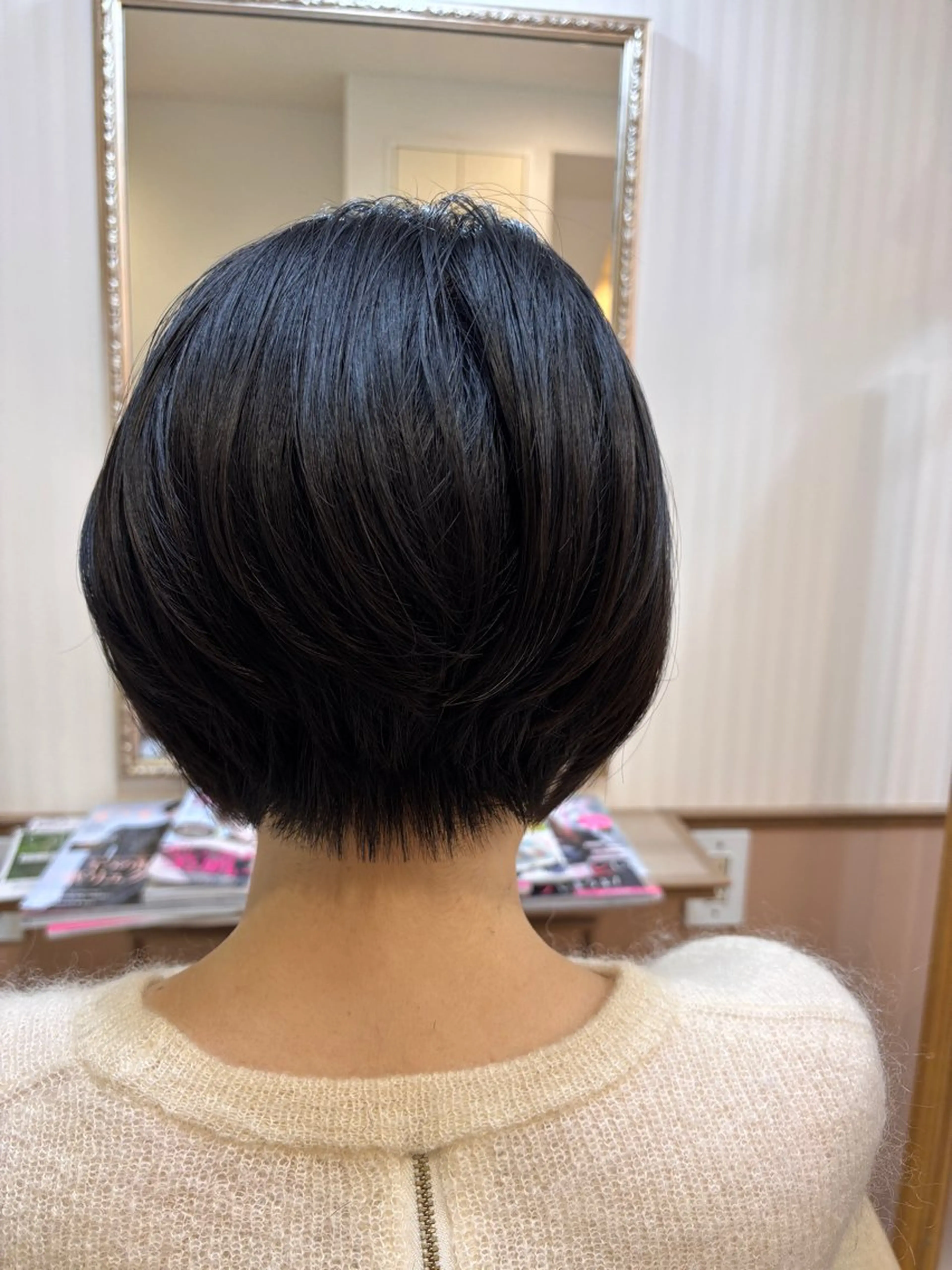 ショート シンセティックヘアデザイン所属・吉井 愛のヘアスタイル