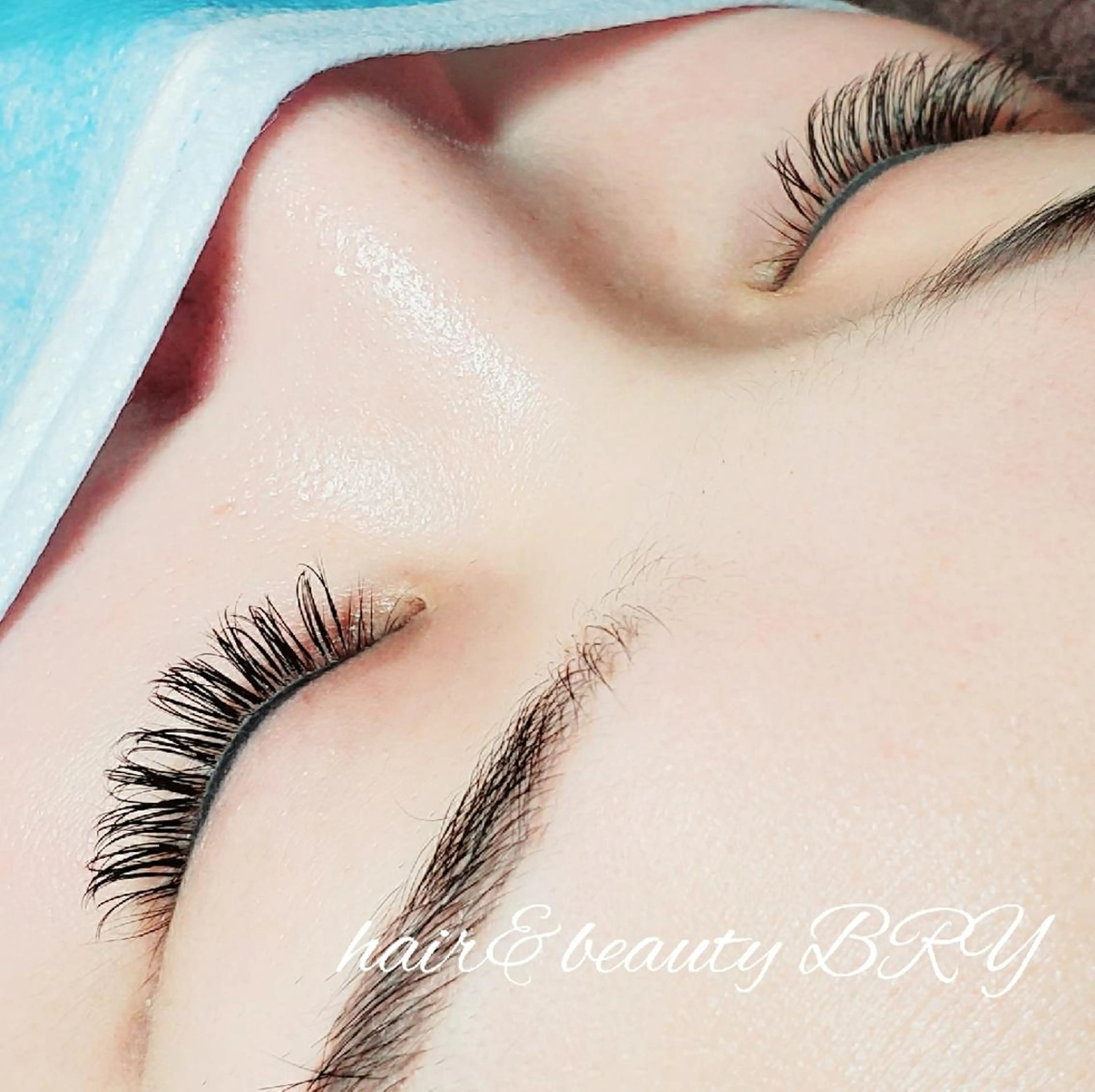 マツエク・マツパ バインドロック カラーマツエク フラットラッシュ ボリュームラッシュ マツエク Hair＆beauty BRY所属・BRY✂ ブライ‪のマツエク・マツパデザイン