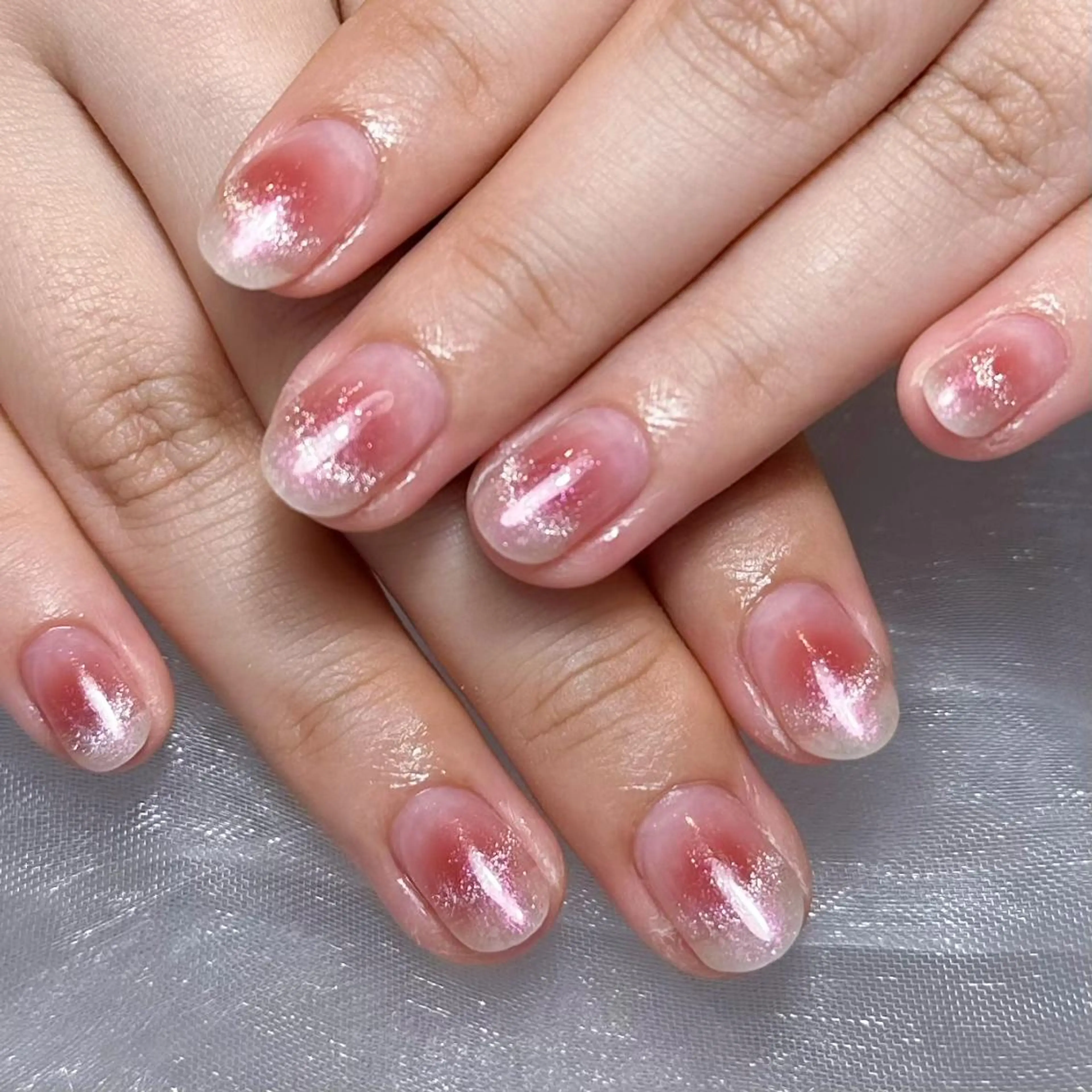 ネイル アートネイル オーロラネイル ガーリー キラキラネイル マグネットネイル ハンドネイル YOYO 💅のネイルデザイン