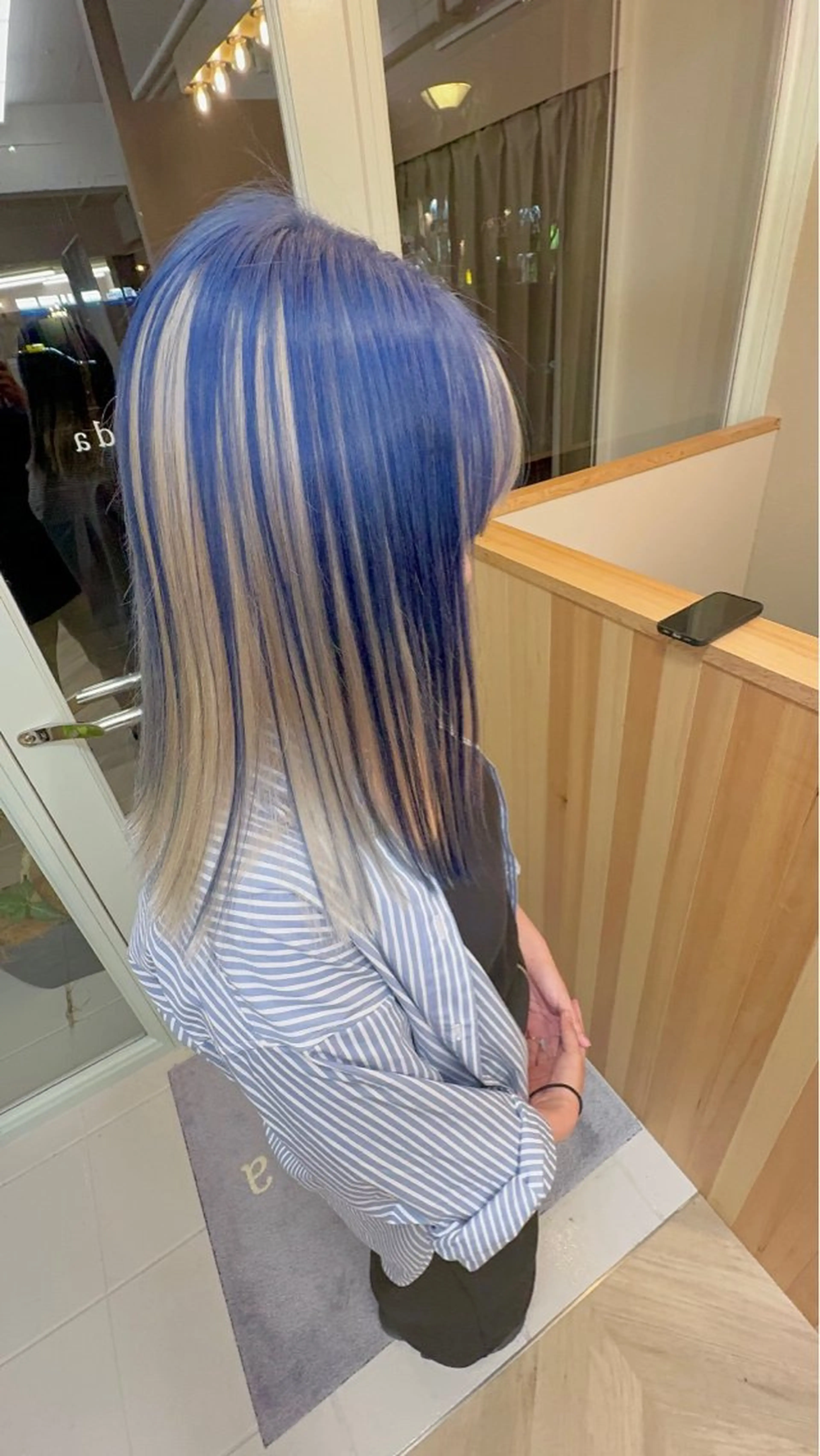 セミロング カラー ブリーチ矯正💐 ミルクティー💐ナオのヘアスタイル