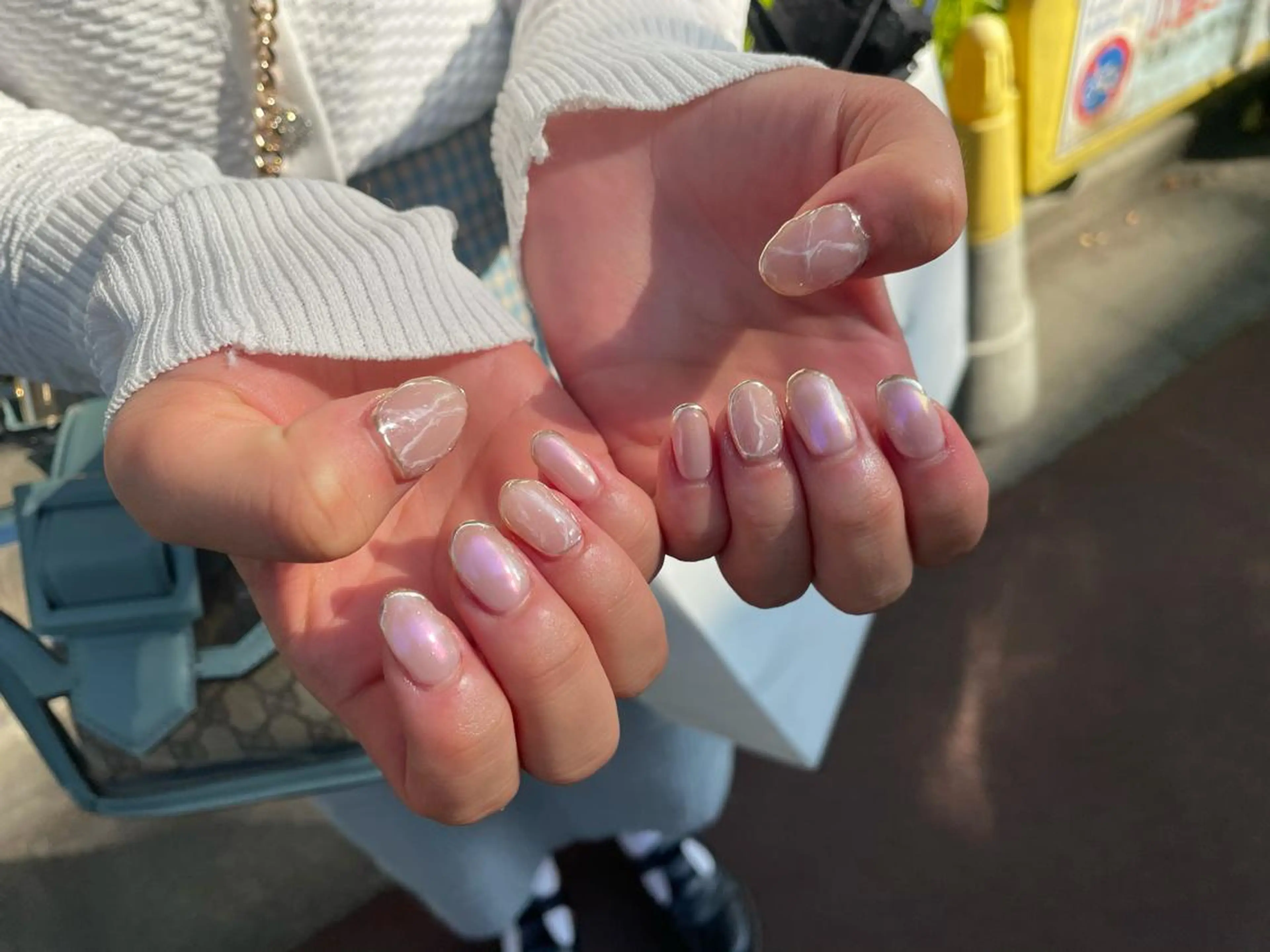 ネイル ハンドネイル ハンドケア R'well所属・はばすみれ🎀ﾈｲﾙ 光ﾌｪｲｼｬﾙ ﾍｱのネイルデザイン