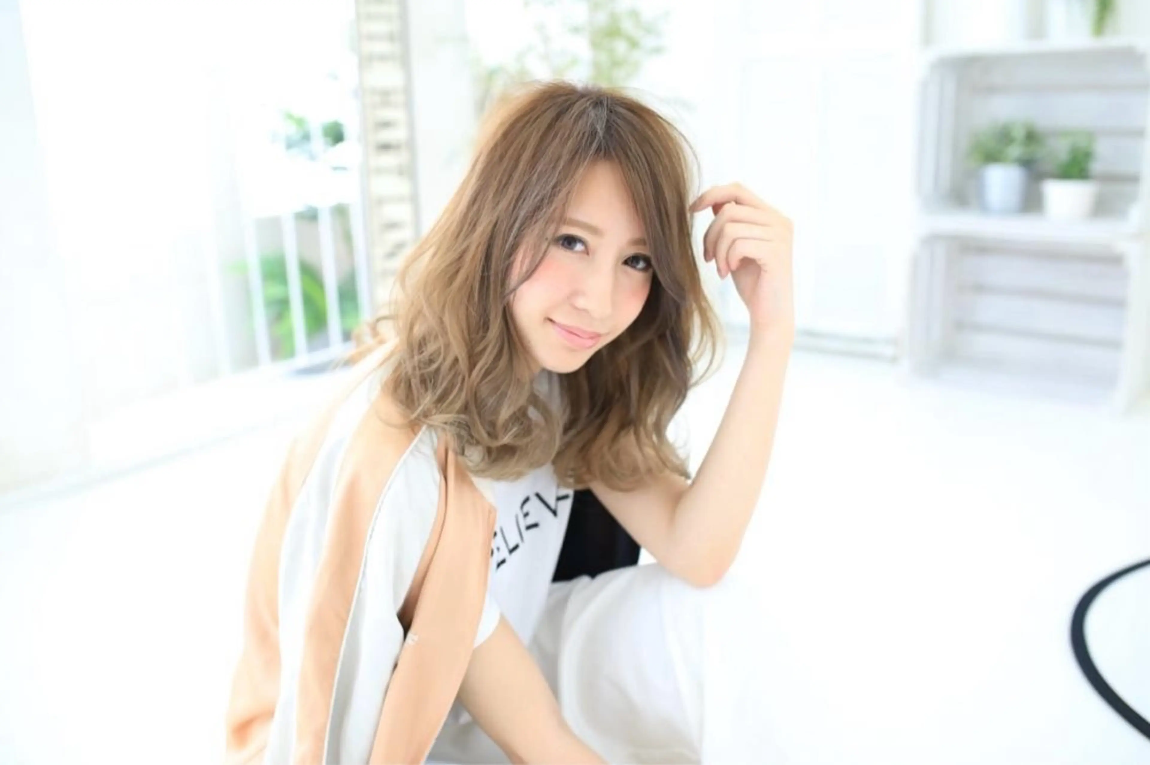 セミロング La fith hair lov.駅家店【ラフィス ヘアー ロブ】所属・Lafithhair lov. 福山駅家店のヘアスタイル