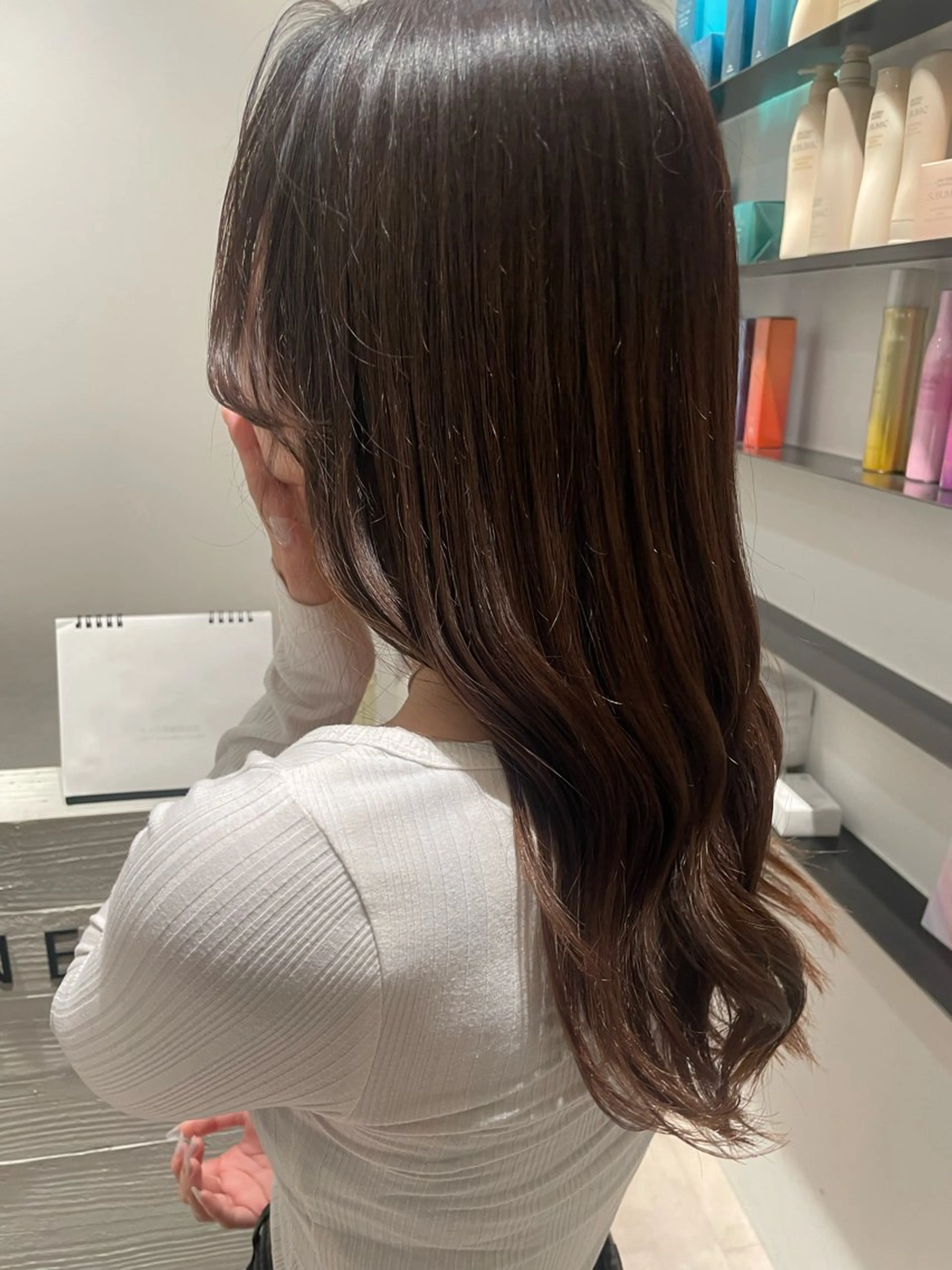 ロング NEST by chord （ネストバイコード）所属・🤍関根 朋香🤍のヘアスタイル