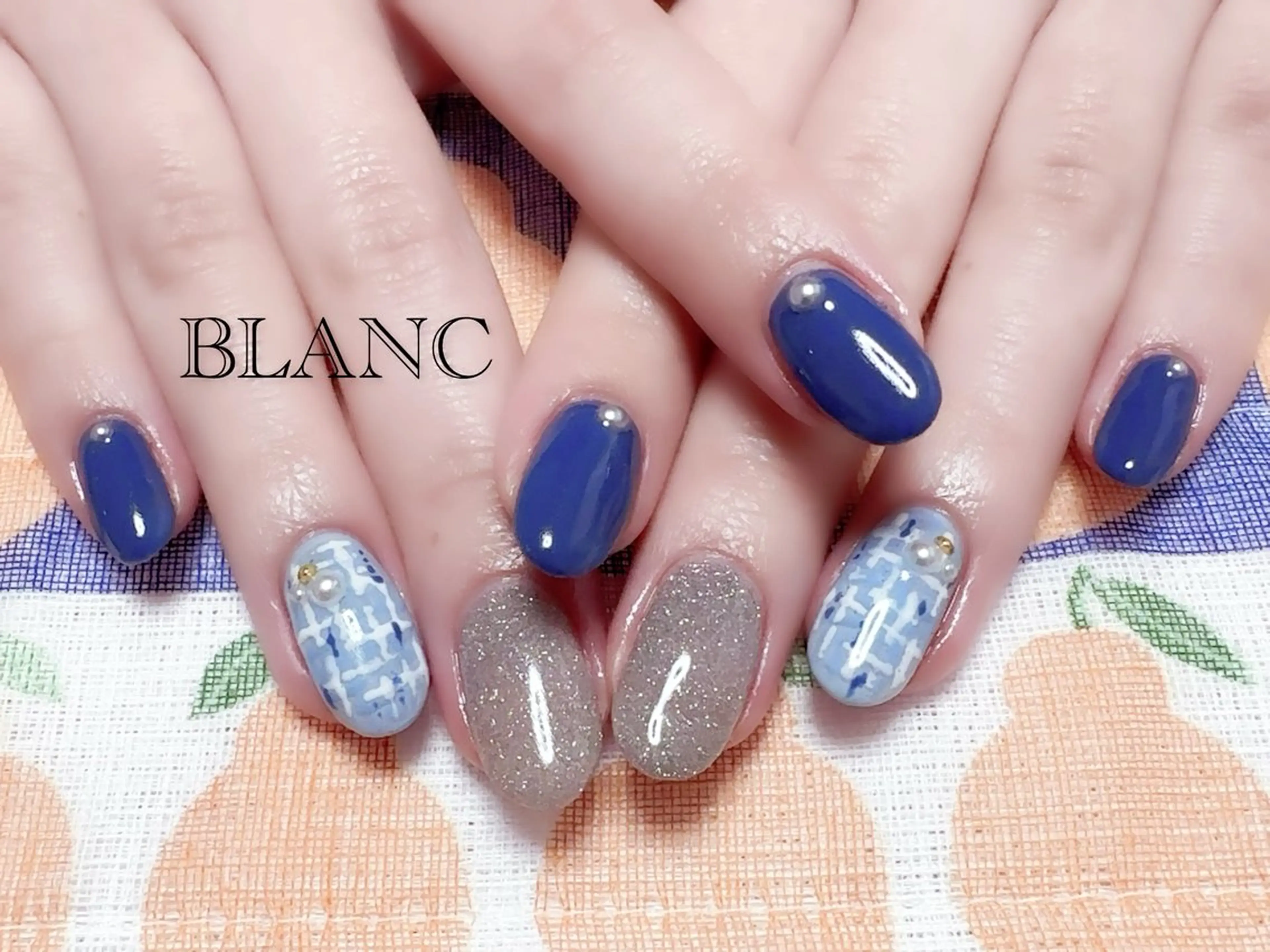 ネイル アートネイル 長さ出し ジェルネイル グラデーション 持ち込み ハンドネイル BLANC （ブラン）のネイルデザイン