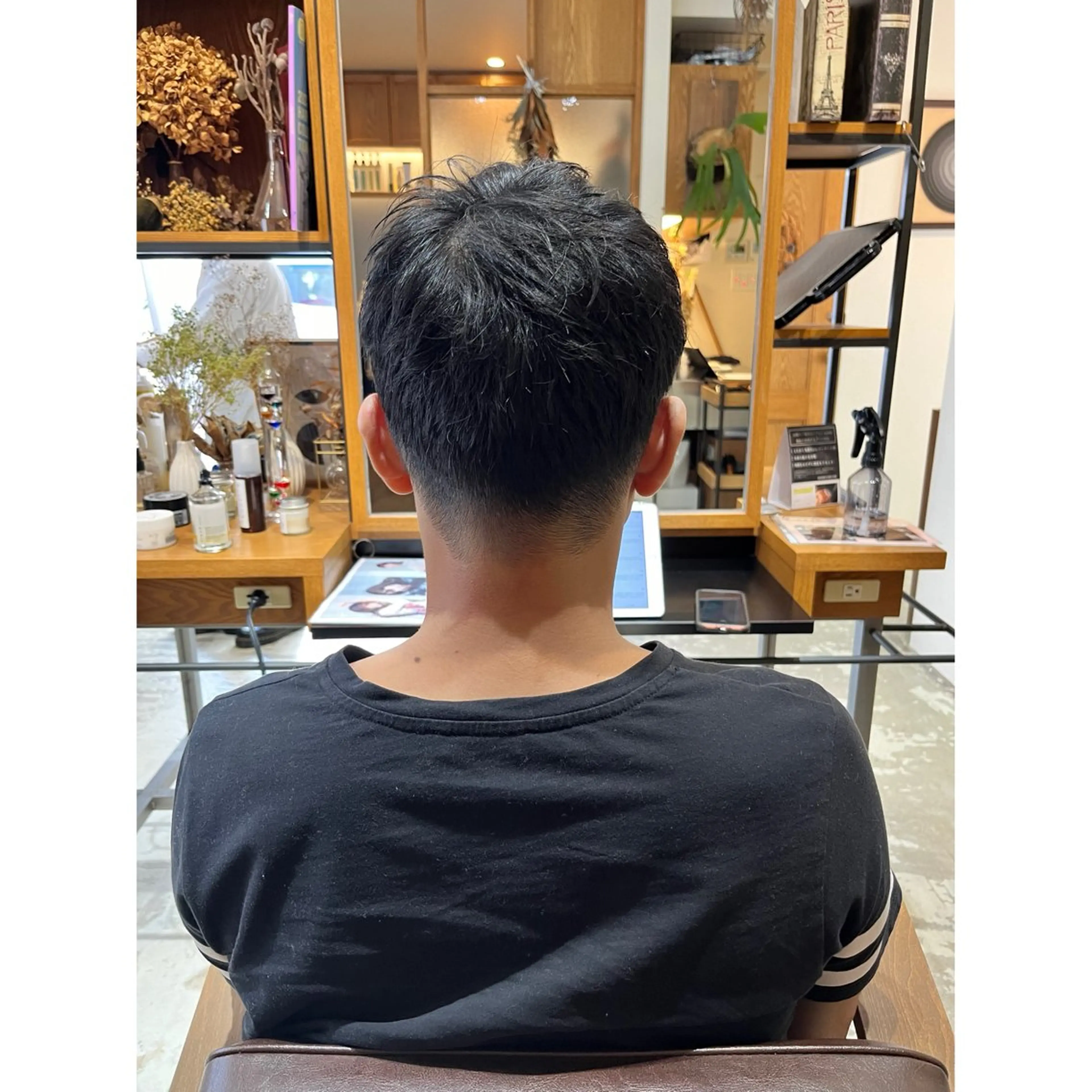 ショート カット 喜友名洸季 anoneのヘアスタイル