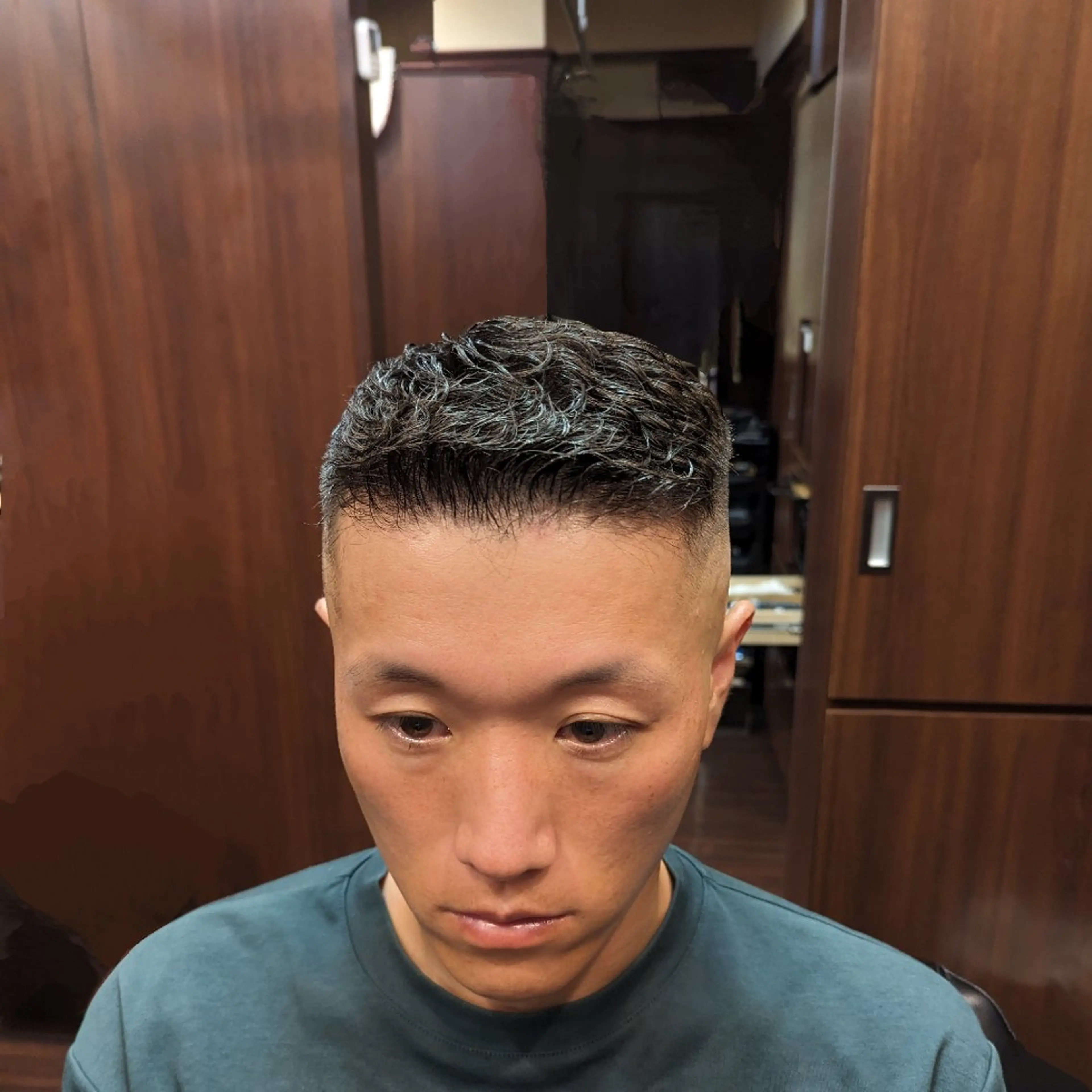 カット+アイロンパーマ（濡れパン＆パンチ両方可能）の写真