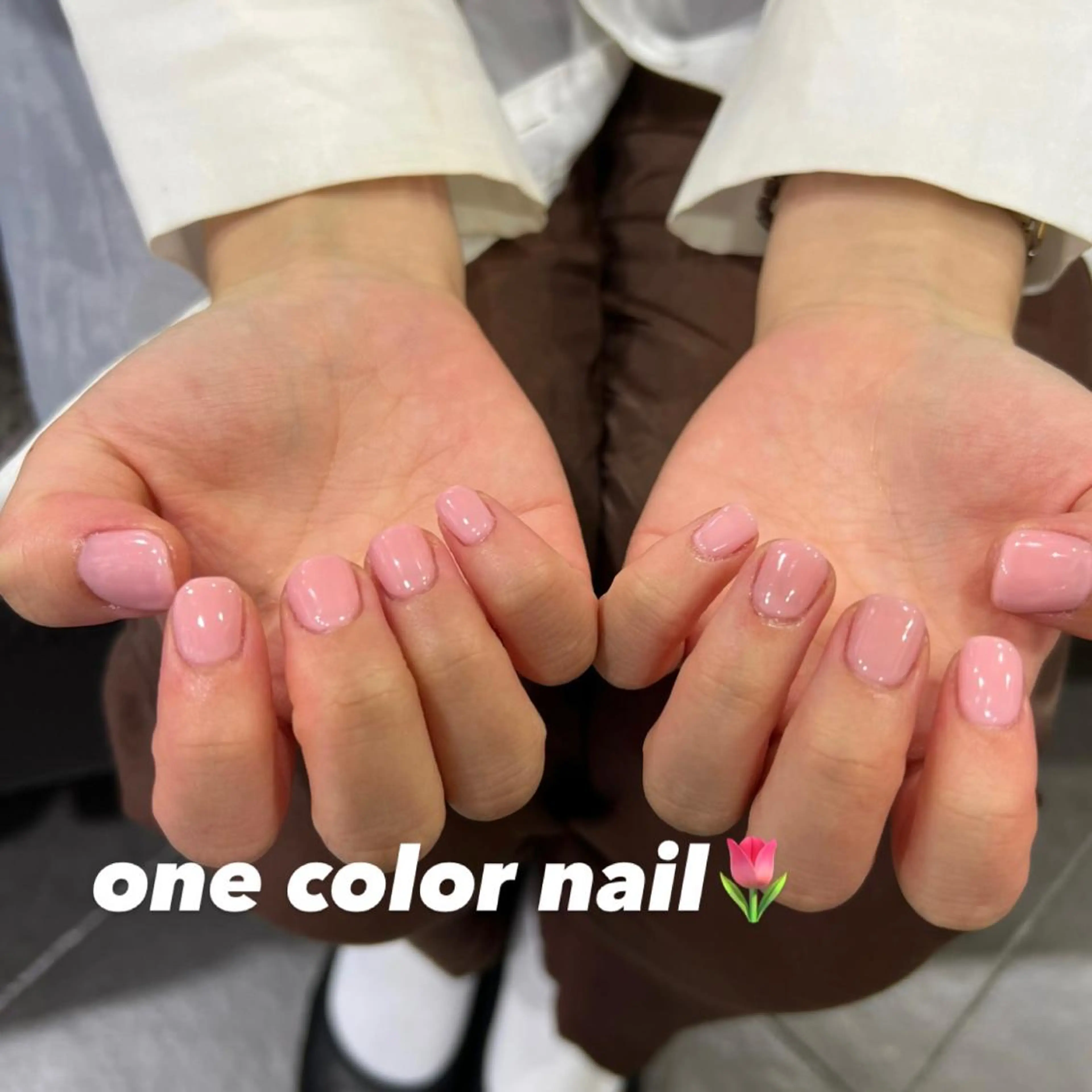 ネイル ジェルネイル ワンカラーネイル パラジェル ハンドネイル 暖色ｶﾗｰ/ﾚｲﾔｰ ｶｯﾄ/Yunaのヘアスタイル