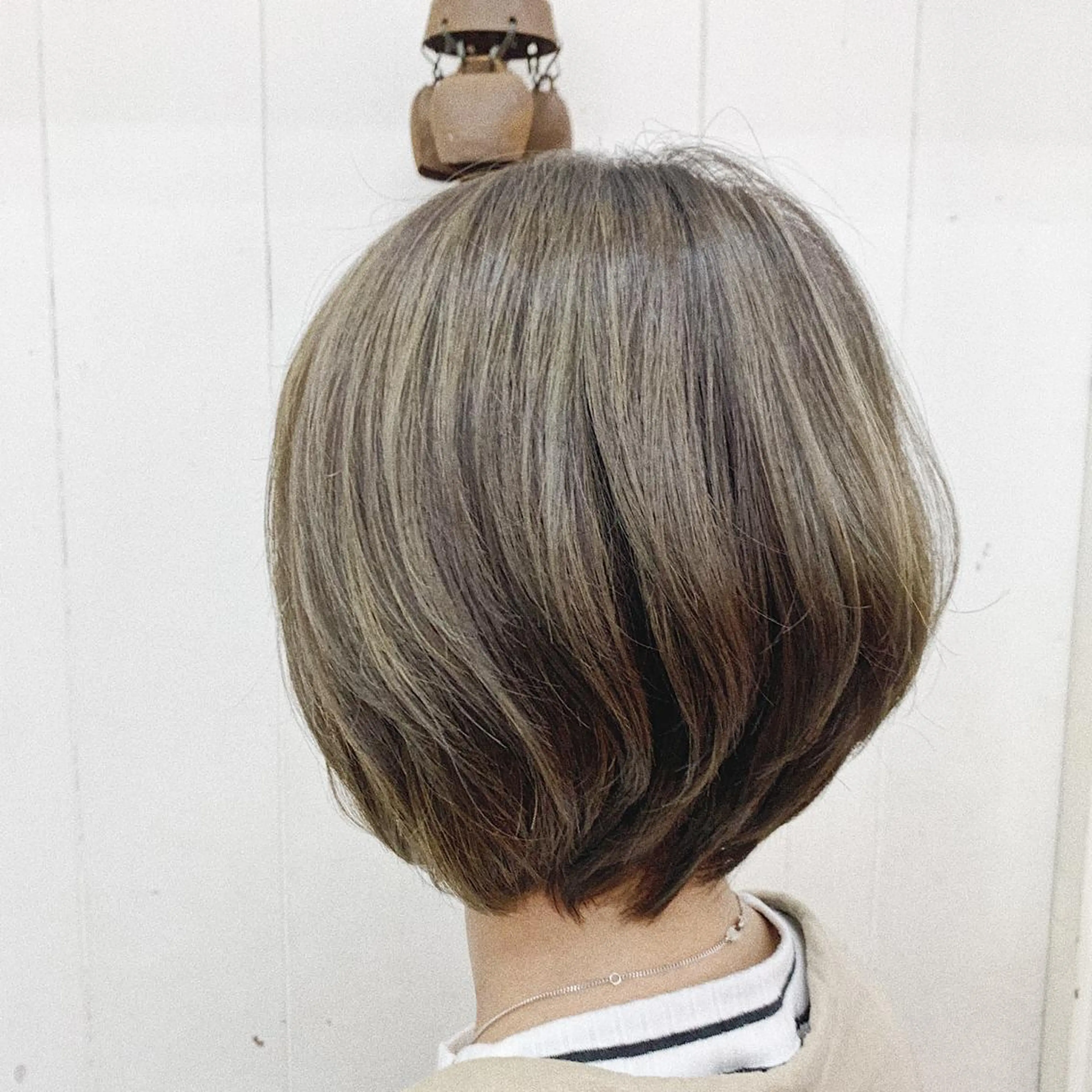 ショート カラー アッシュ ハイライトカラー ハイライト ヘアカラー トリートメント 🌿大人かわいいヘア 🌿Ayahaのヘアスタイル