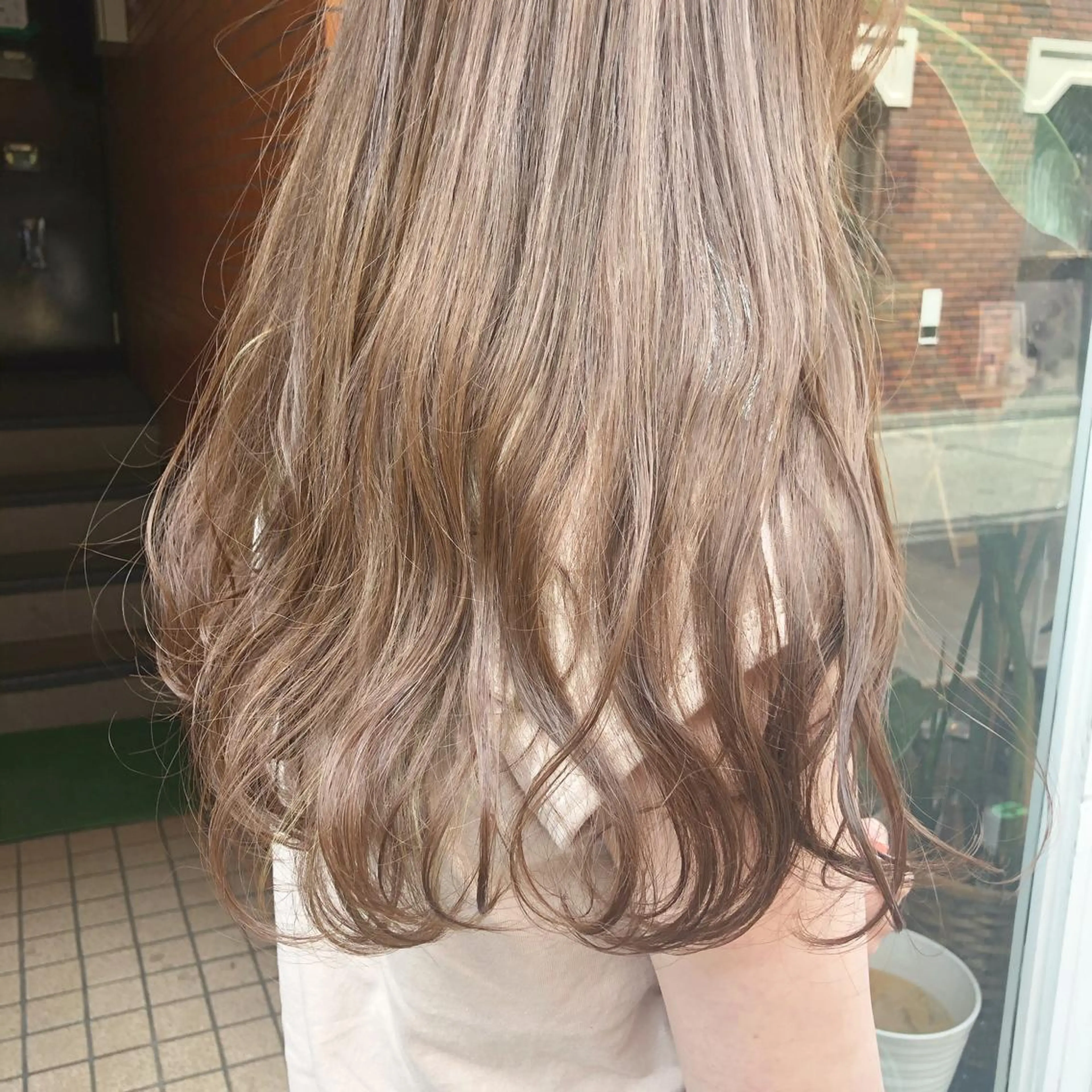 ミディアム カラー パーマ ヘアアレンジ メンズ キッズ ネイル マツエク・マツパ カット トリートメント 艶髪育成サロン 京橋　shinのヘアスタイル