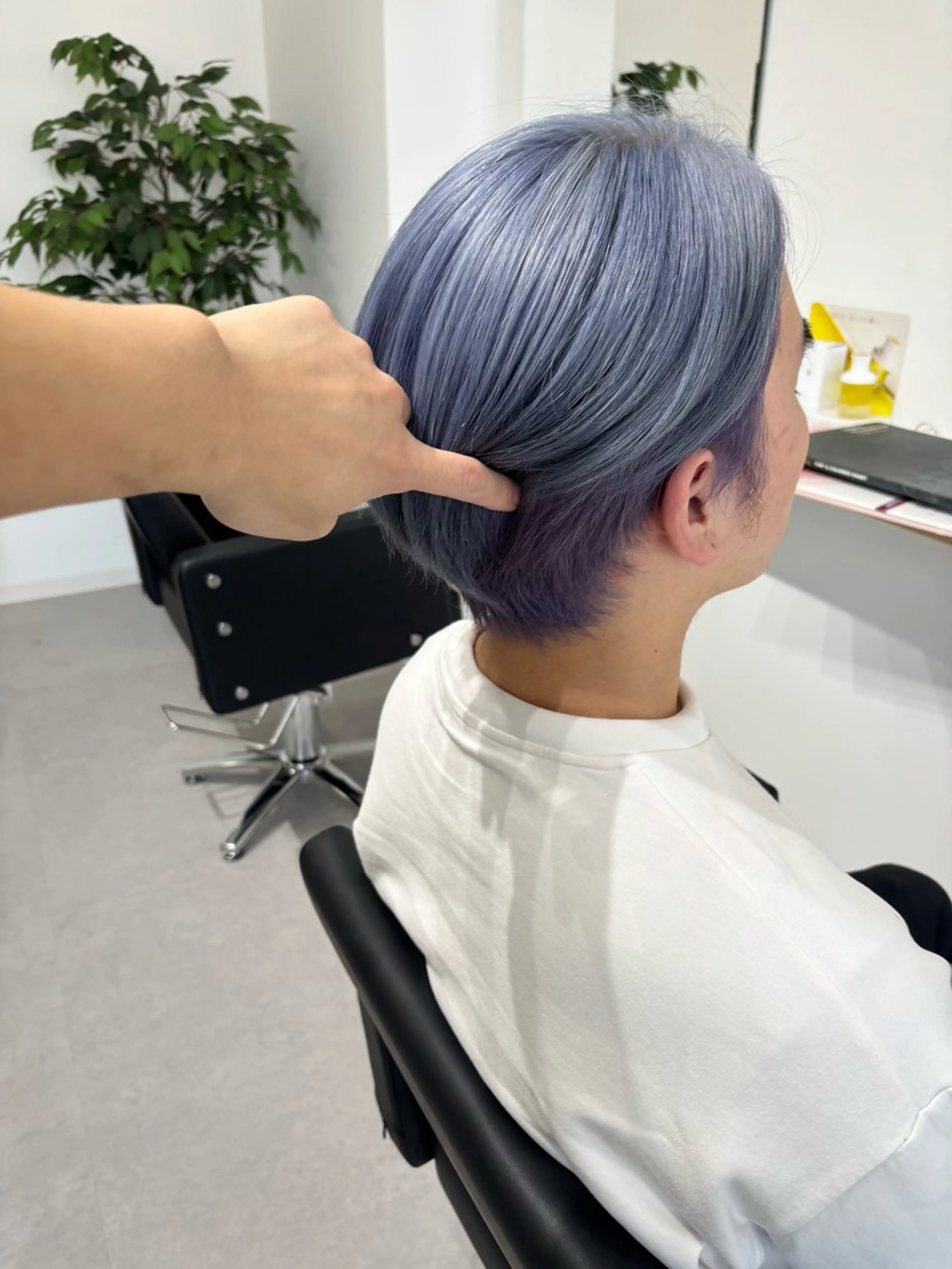 ショート LAFRE （ラフリ）所属・ケアブリーチ 黒瀬有汰のヘアスタイル