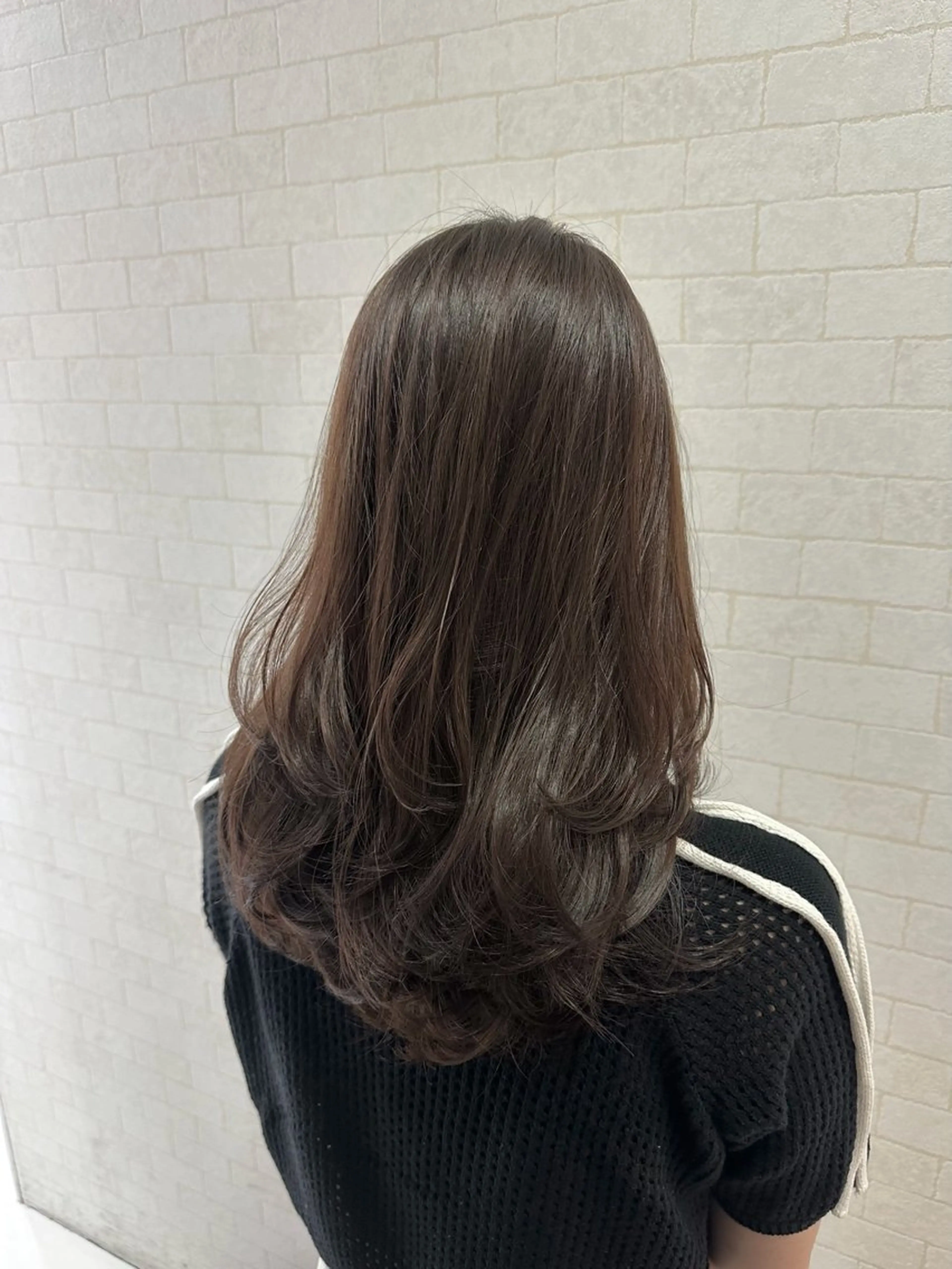 ロング カラー ブリーチ 透明感カラー ダブルカラー ブリーチなしカラー 顔まわりレイヤー 大人レイヤー& 透明感カラー💄のヘアスタイル