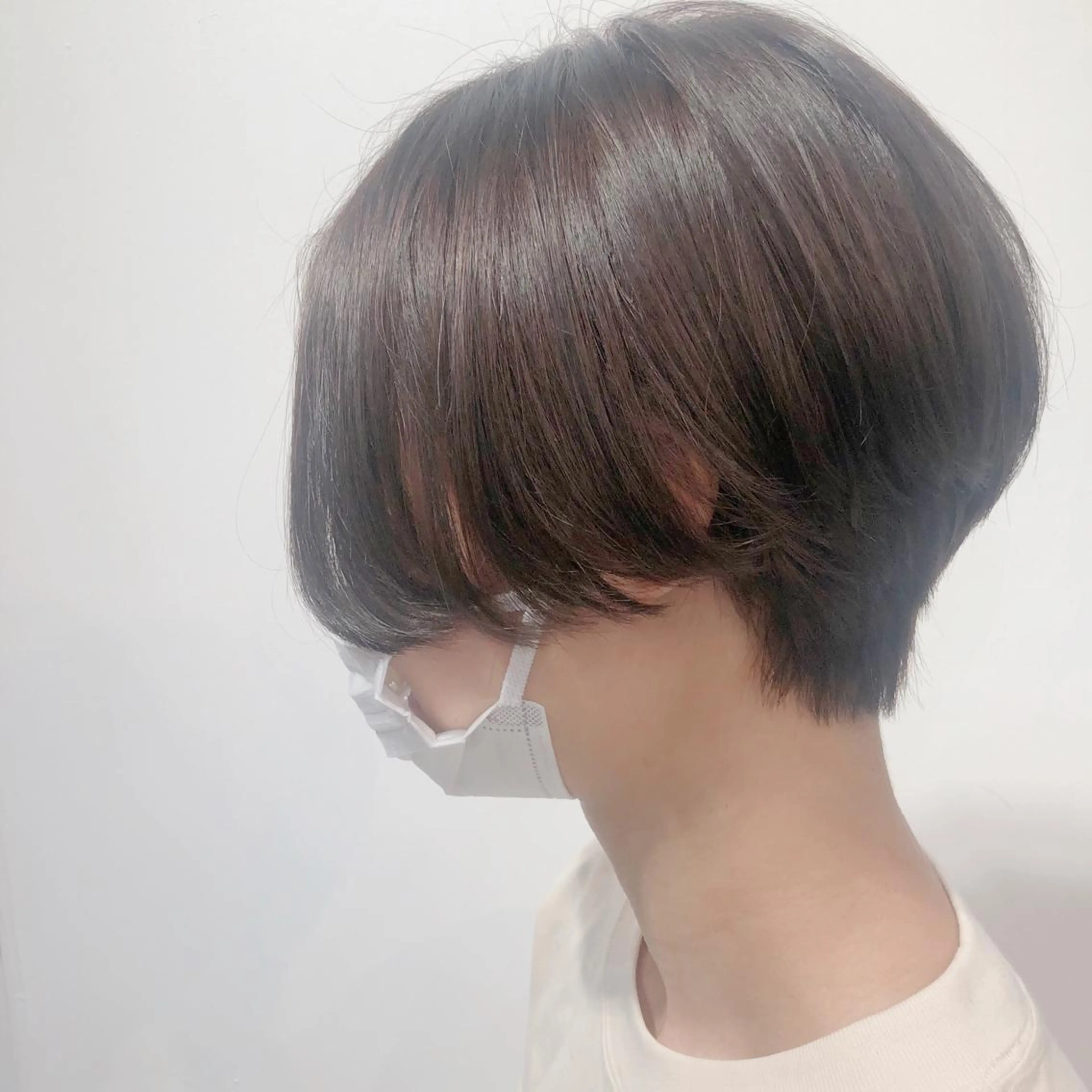 ショート カラー 透明感カラー🌿 CARICIA三浦のヘアスタイル