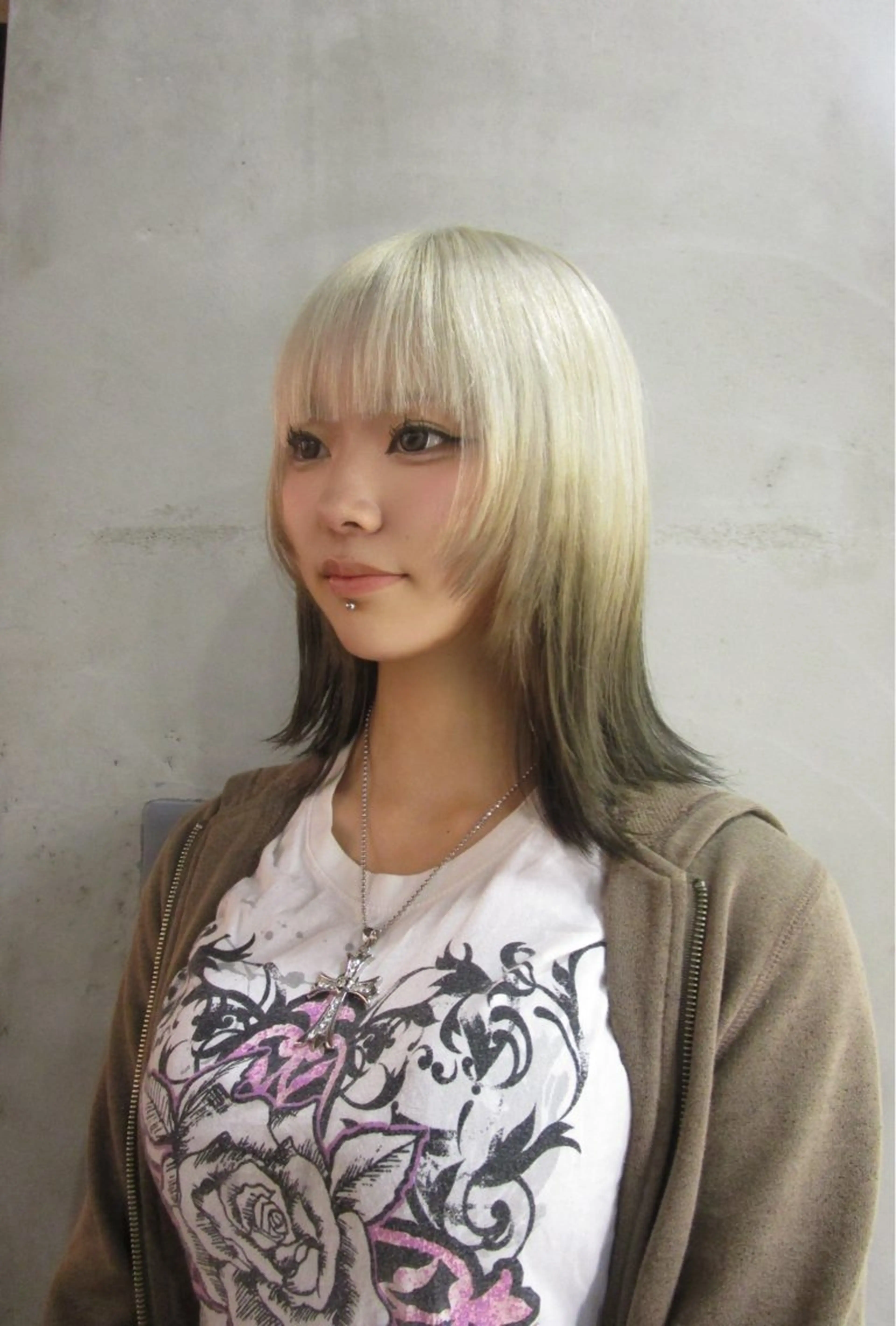 ミディアム ヘアカラー トリートメント hairdesign collet ginza所属・🌈ケアブリーチ🌈 デザイン🪅ひかるのヘアスタイル