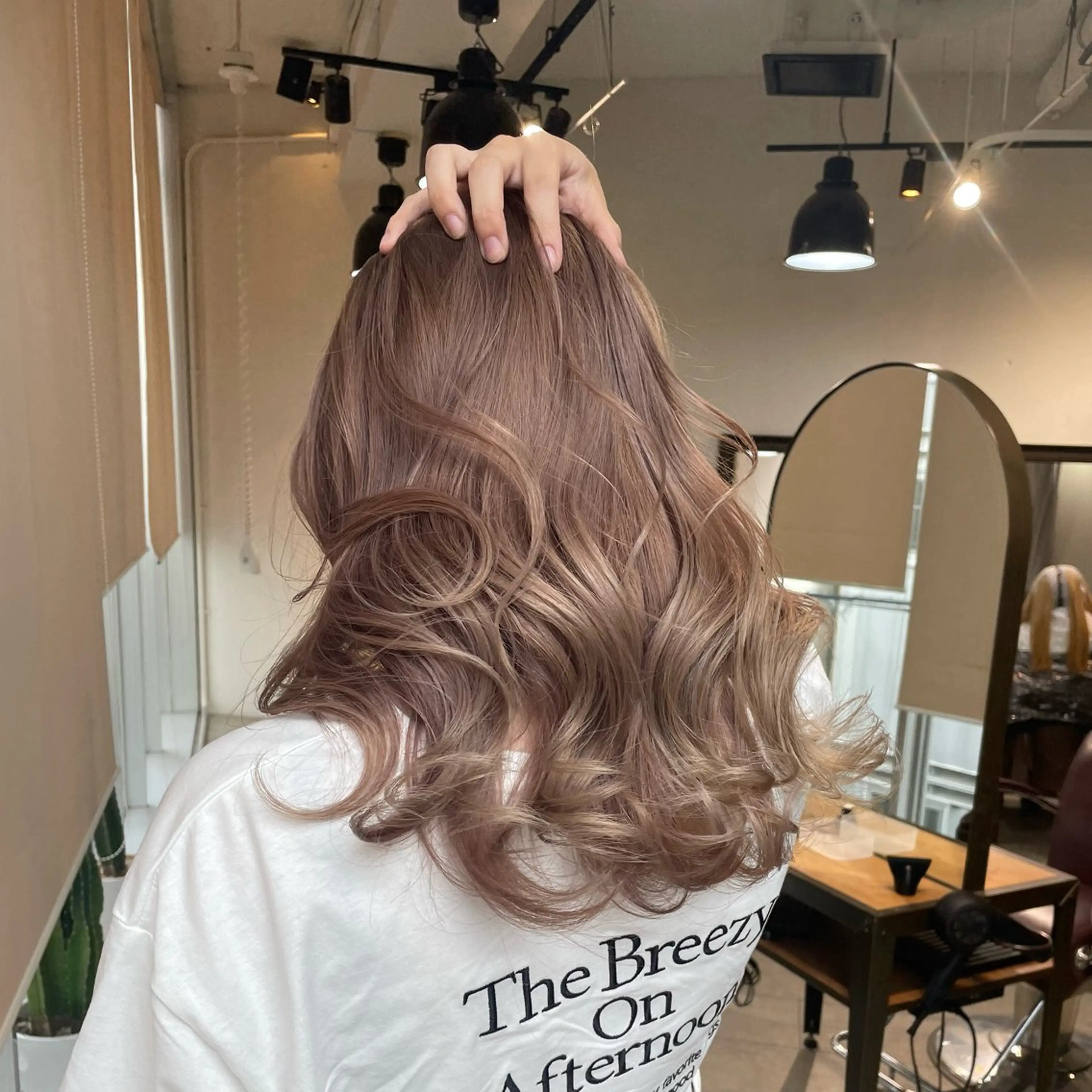 ロング カラー ヘアカラー 🩵ྀིハイトーン みほ🎀🫐のヘアスタイル