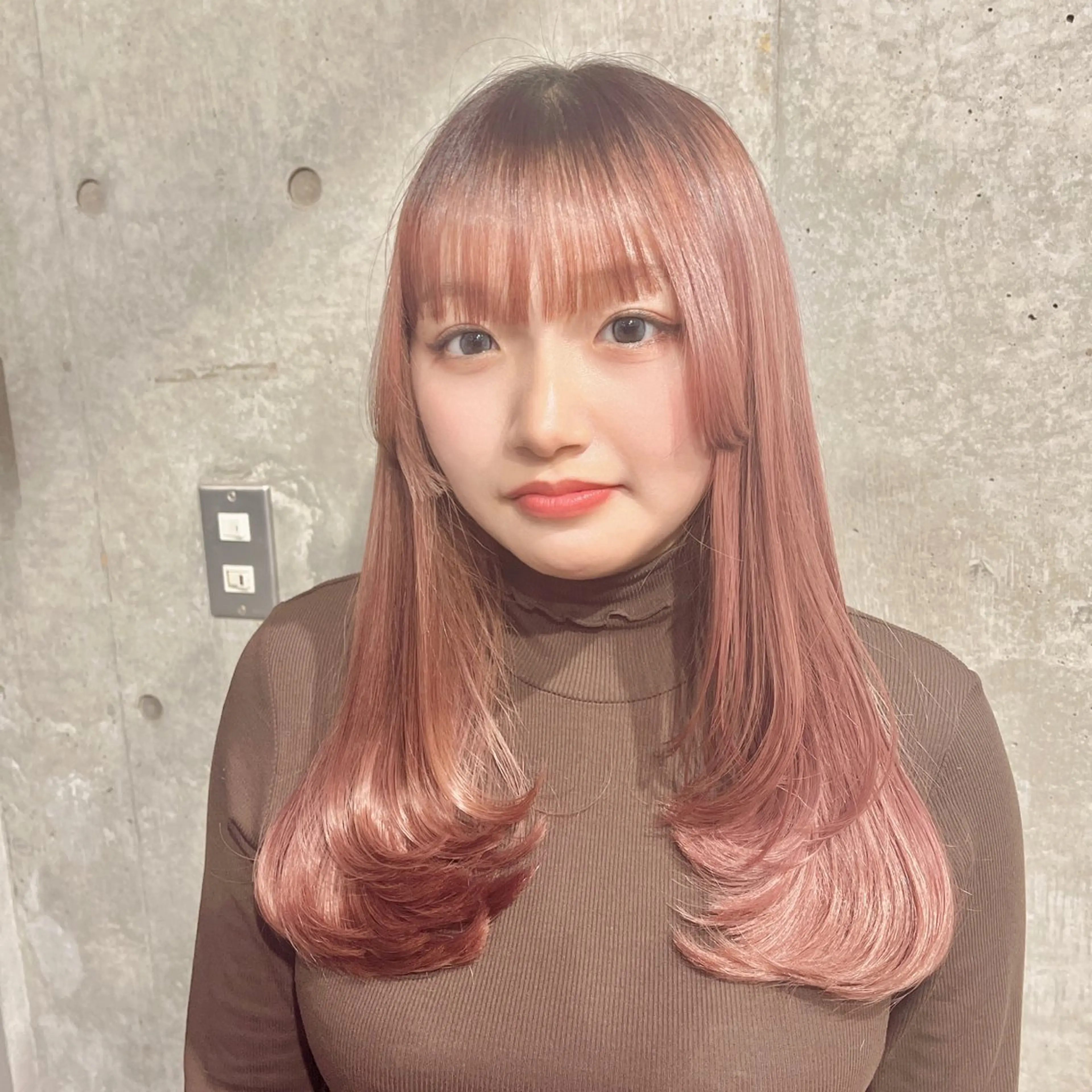 ロング カラー ブリーチ ピンクカラー 顔まわりレイヤー 姫カット レイヤーカット ヘアカラー 藤澤 夏実/インナーカラーのヘアスタイル